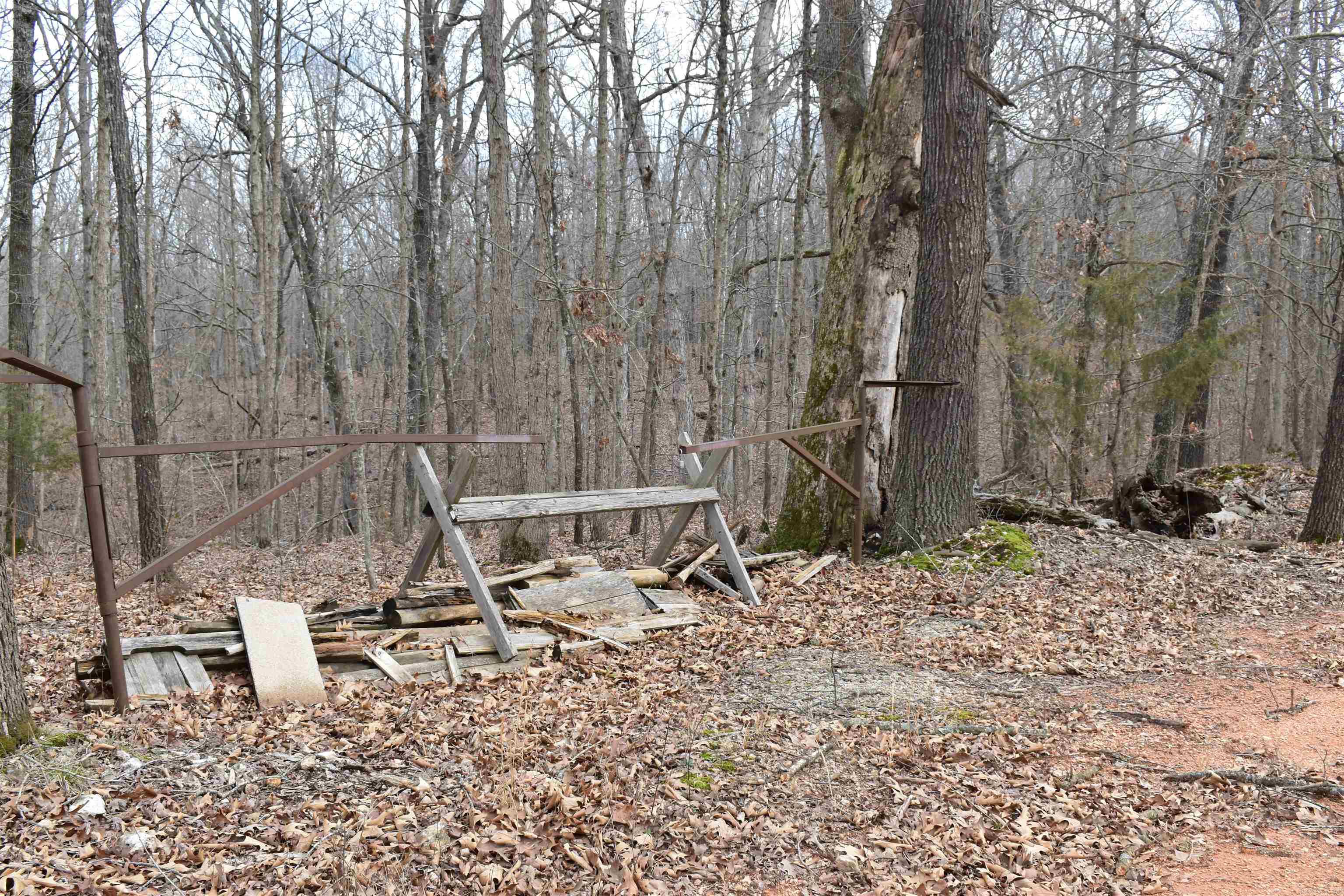 Metes & Bounds - Land