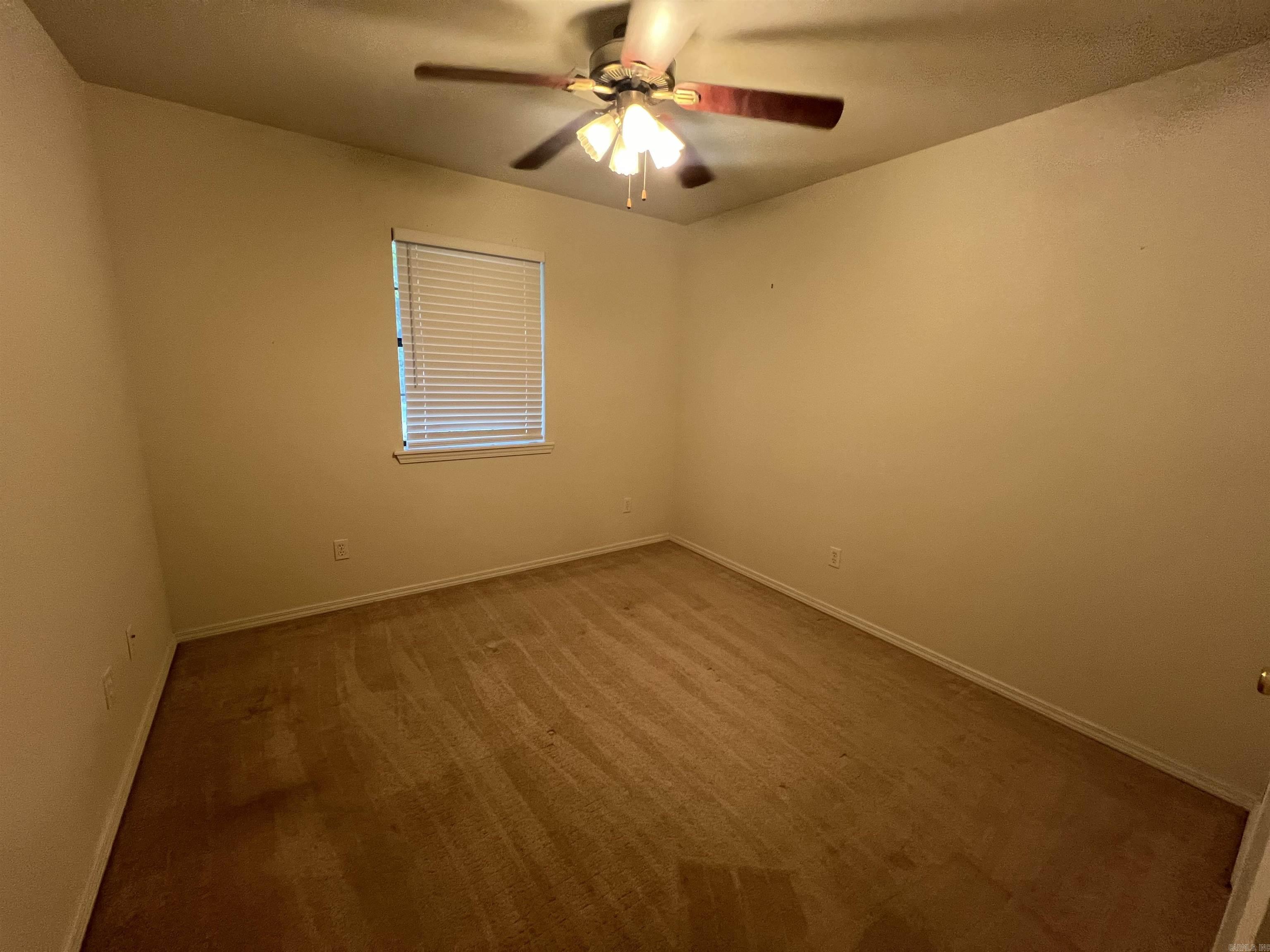 Blakes Tall Pines - Residential Lease