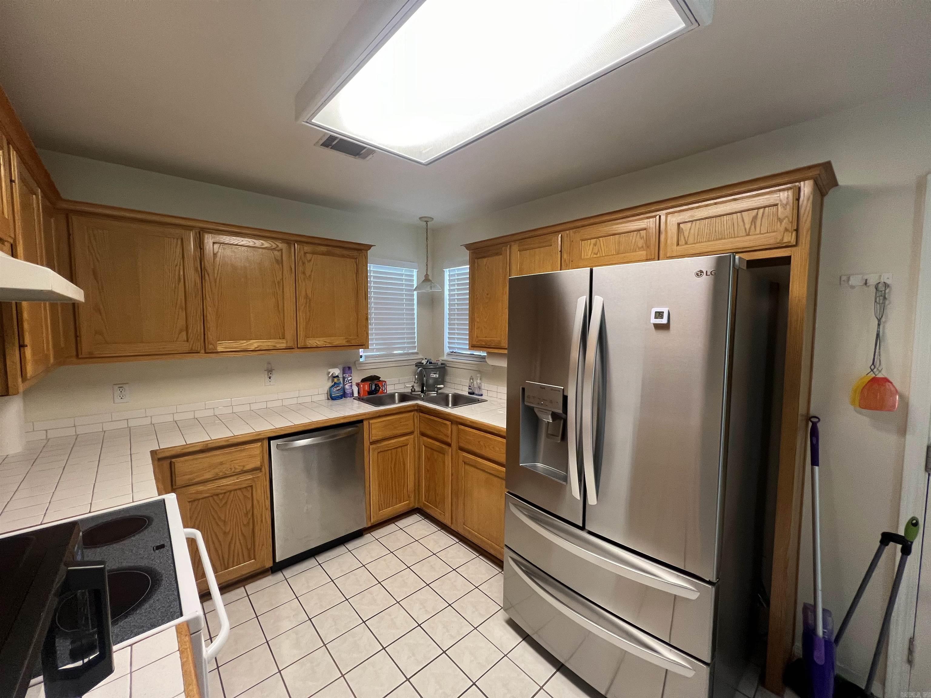 Blakes Tall Pines - Residential Lease