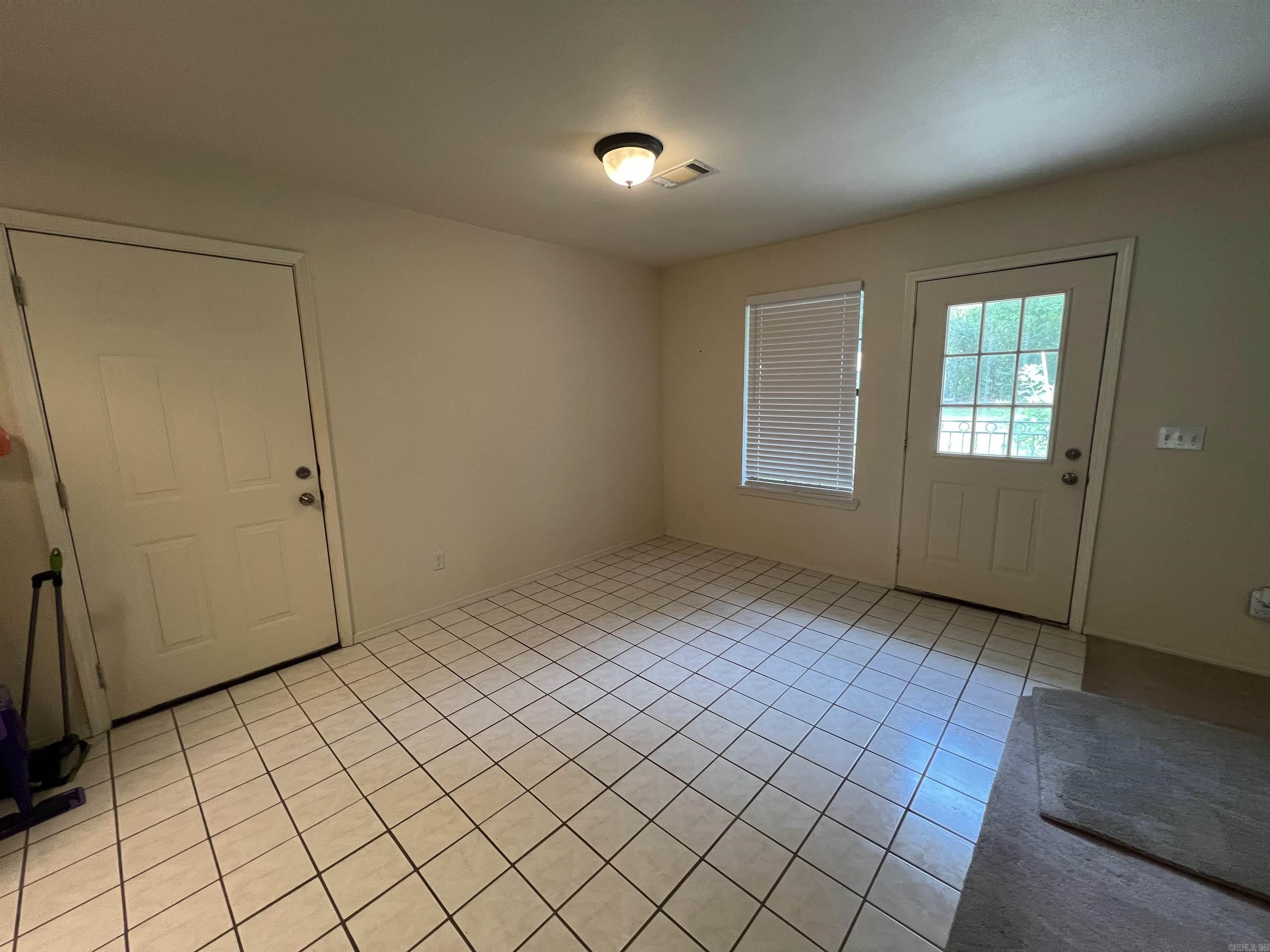 Blakes Tall Pines - Residential Lease