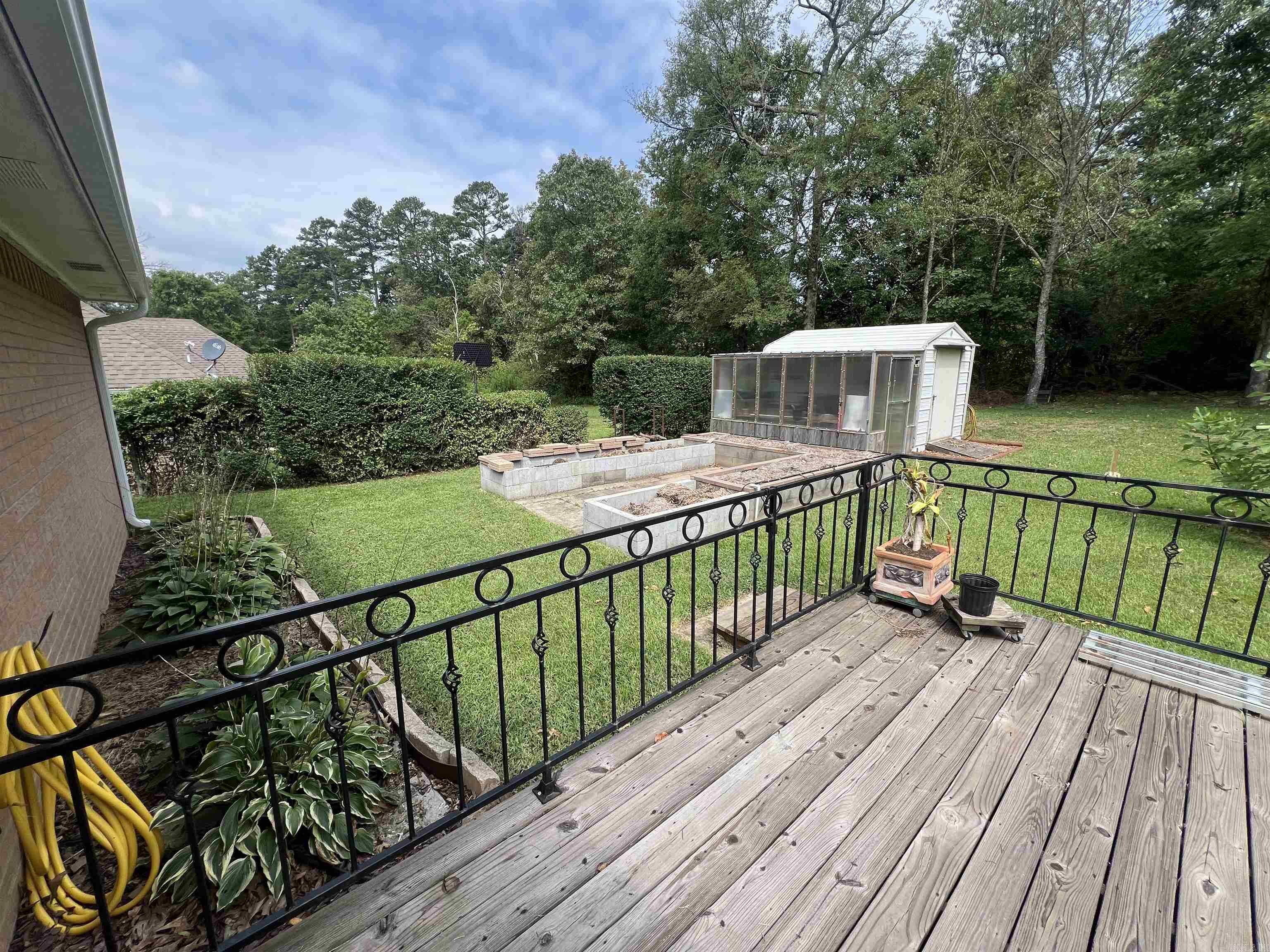 Blakes Tall Pines - Residential Lease