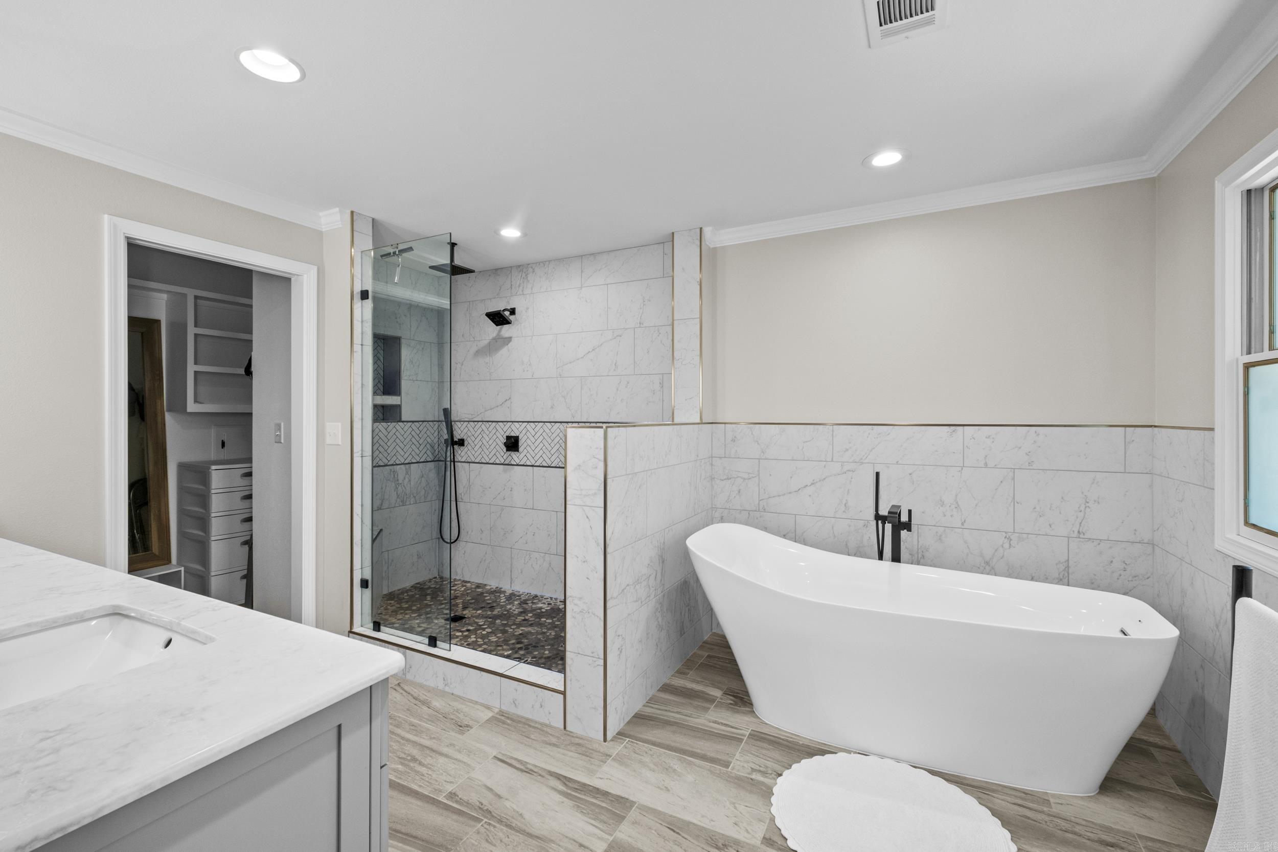 KIKE ACRES SUBD - Residential