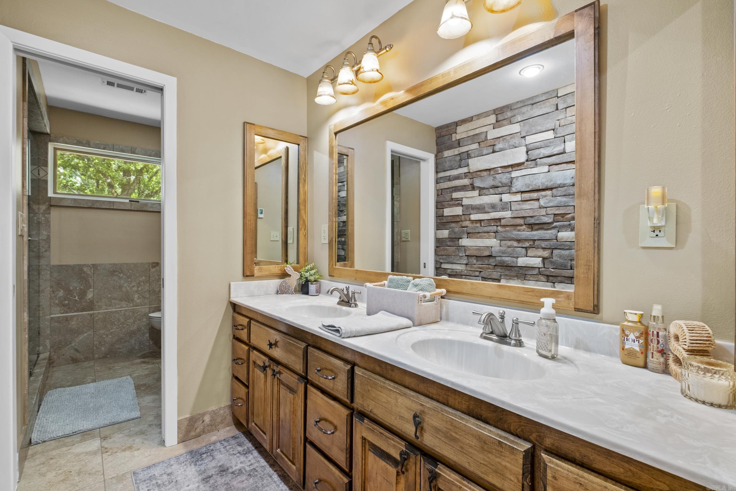 KIKE ACRES SUBD - Residential
