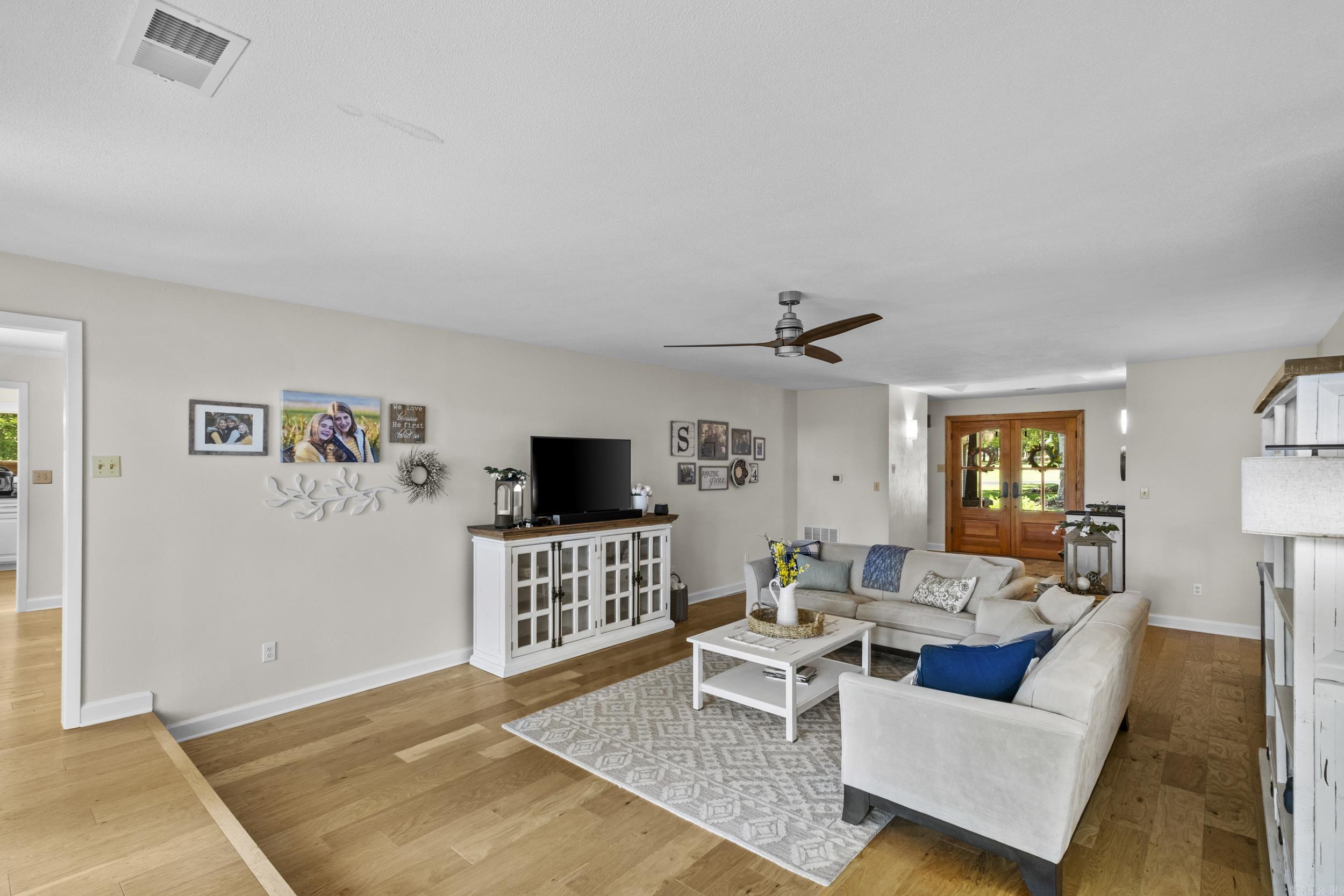 KIKE ACRES SUBD - Residential
