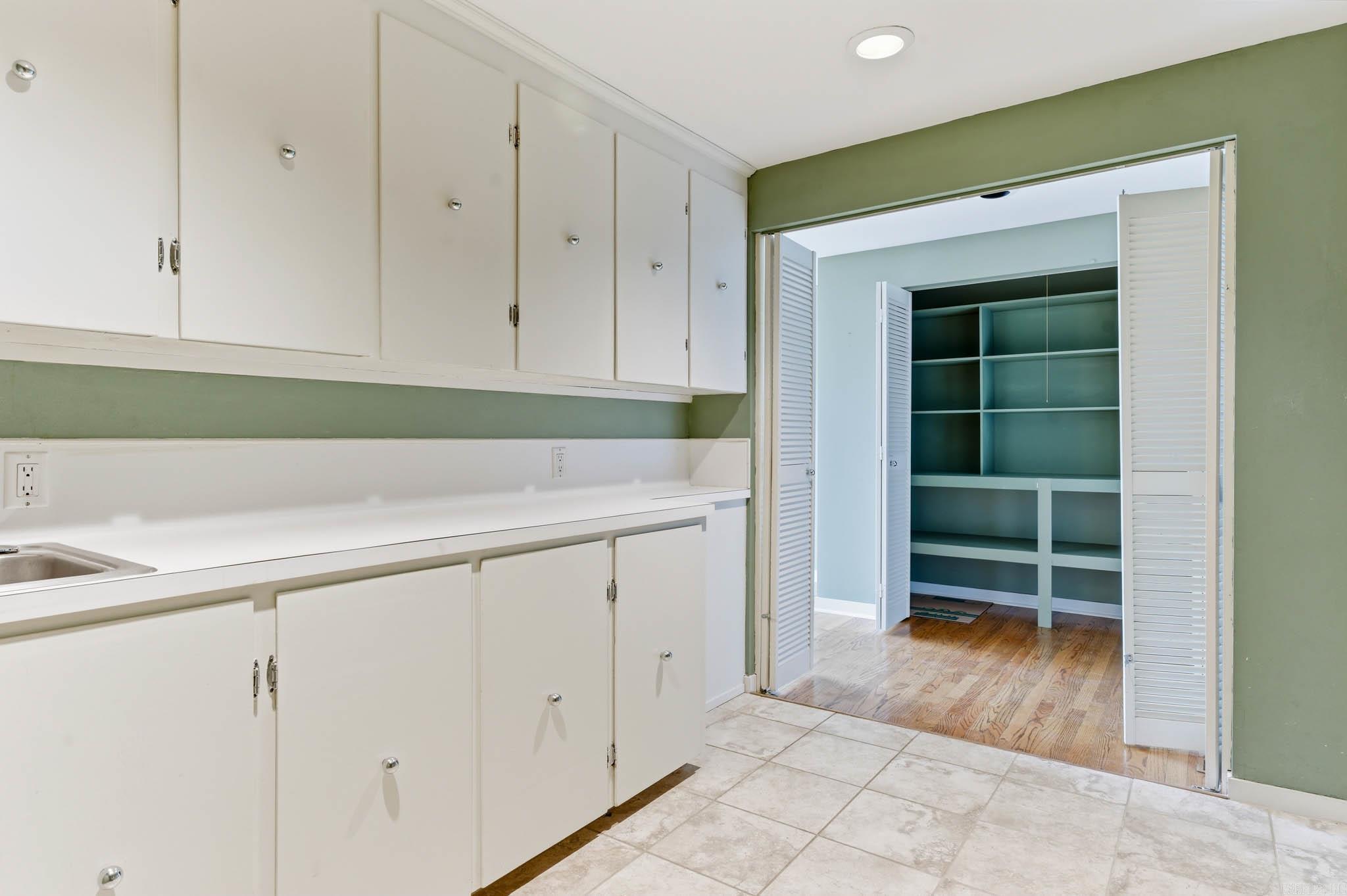 OVERLOOK PARK - Residential