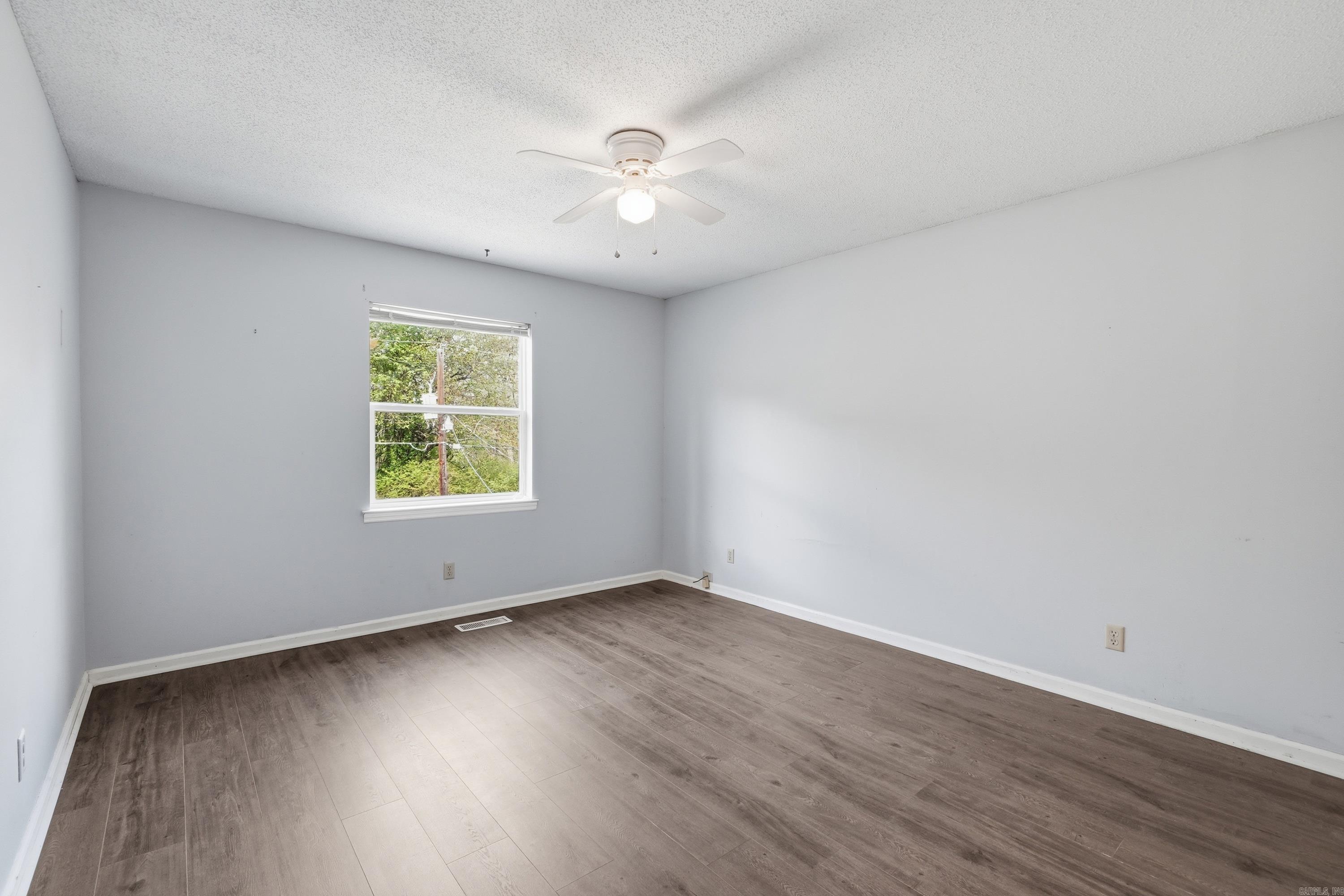 VERVACK HILLS - Residential