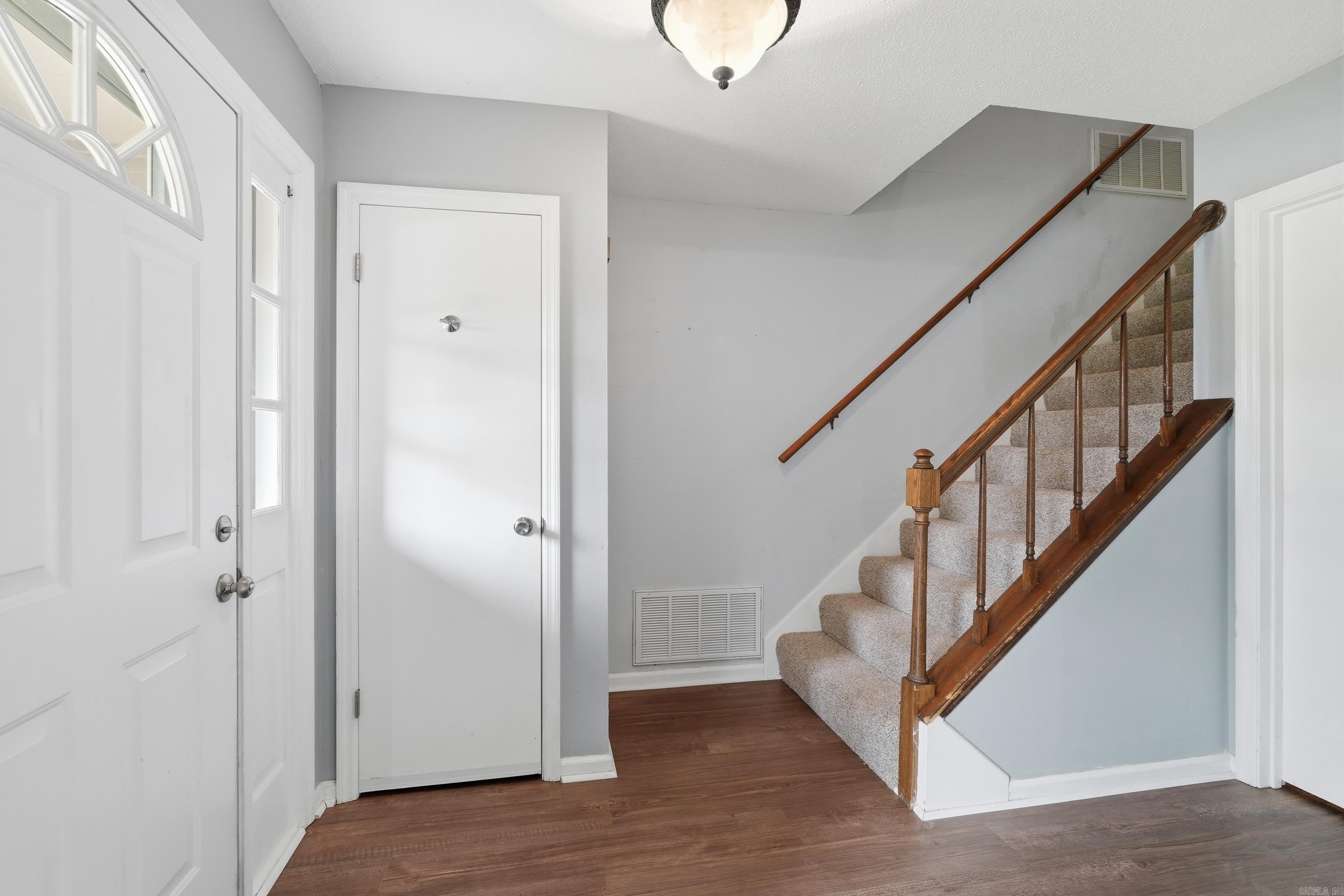 VERVACK HILLS - Residential