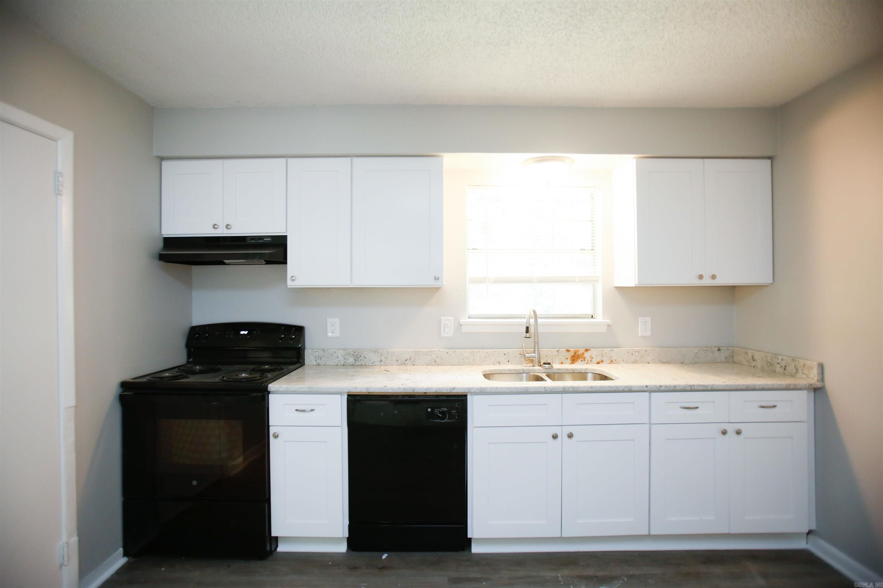 STONEGATE - Residential