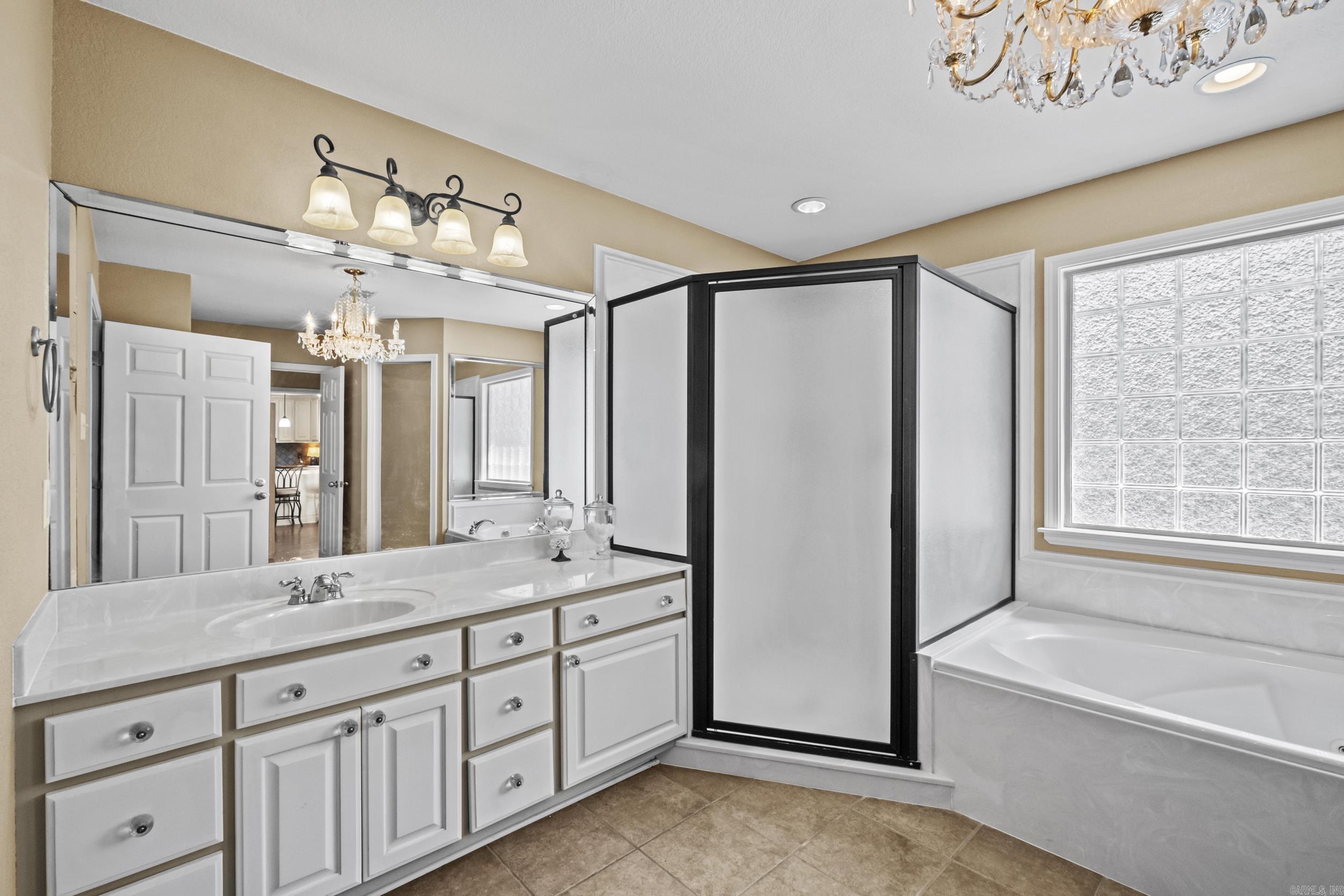 LEANING PINES - Residential