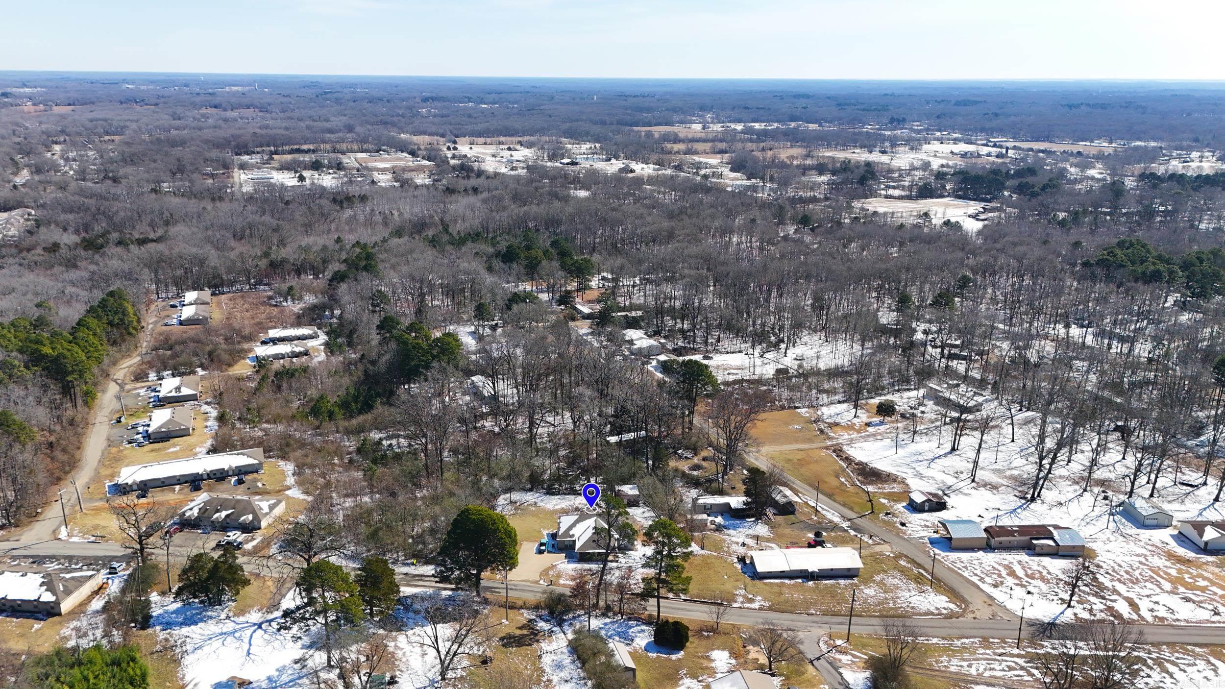 LEANING PINES - Residential