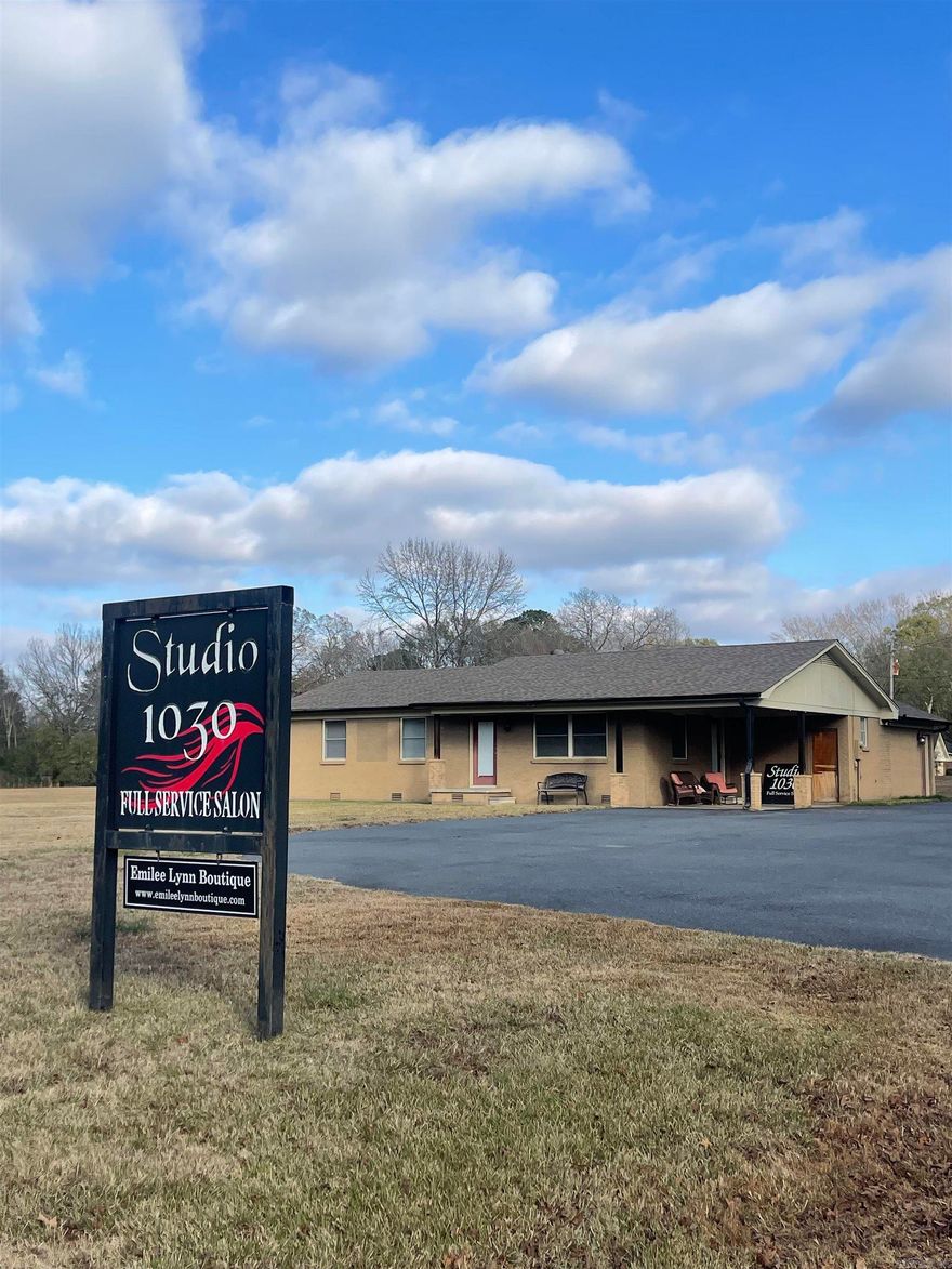Formerly Salon 1030, a hair salon and boutique, this commercial property is ready for your business. Plenty of parking. Situated close to the corner of Hwy 65 and Lake St. It is clearly visible to all the traffic that travels Hwy 65 on a daily basis. Currently set up as a salon, seller is willing to leave remaining equipment, unless new owner wants it removed. Excludes mirrors. Has one and a half baths, a break room with a refrigerator and microwave. Has laundry room with washer, dryer, and sink. All electric. Great investment property. Would make a great investment property.