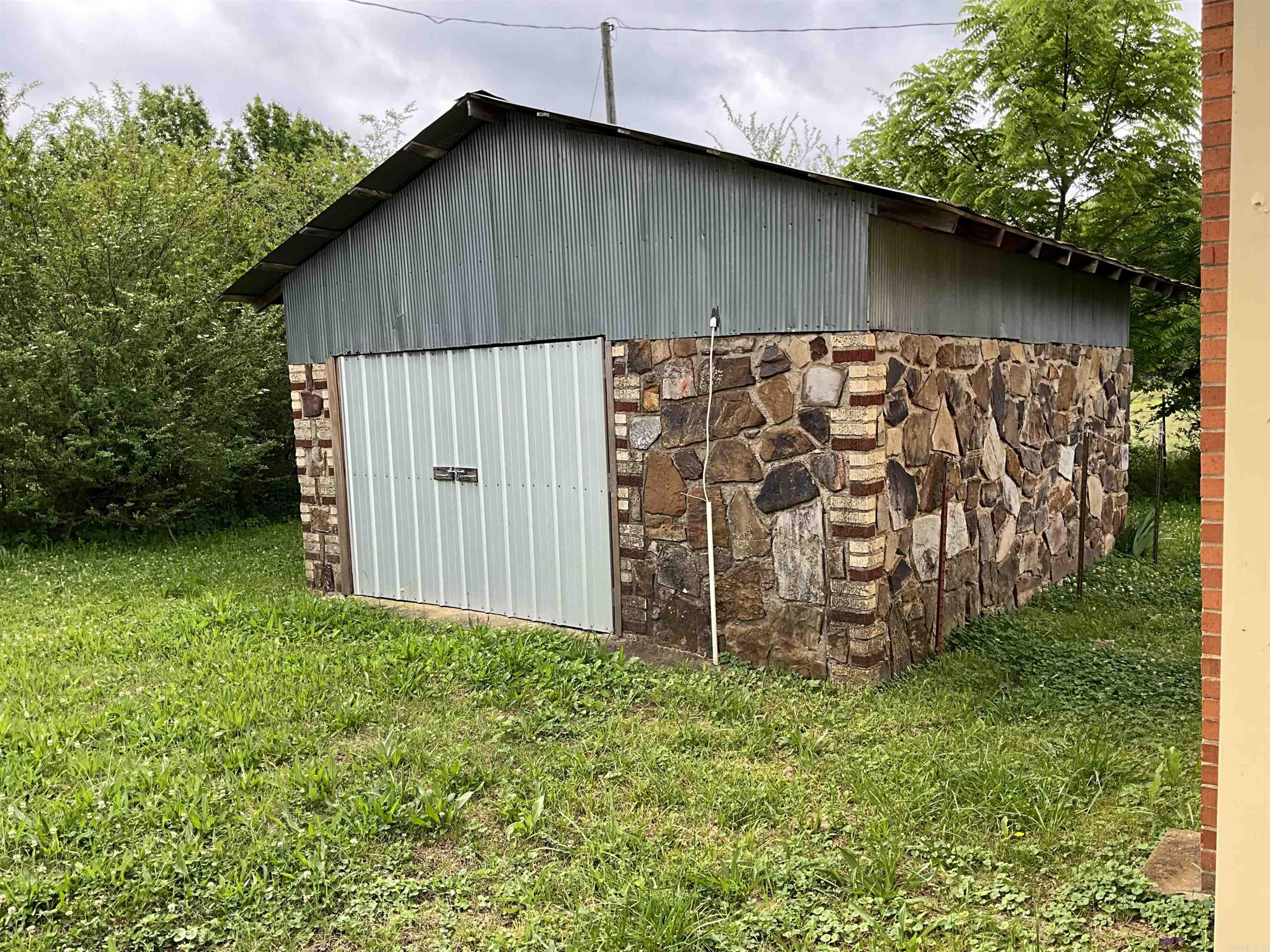 Powers-Thayers - Residential
