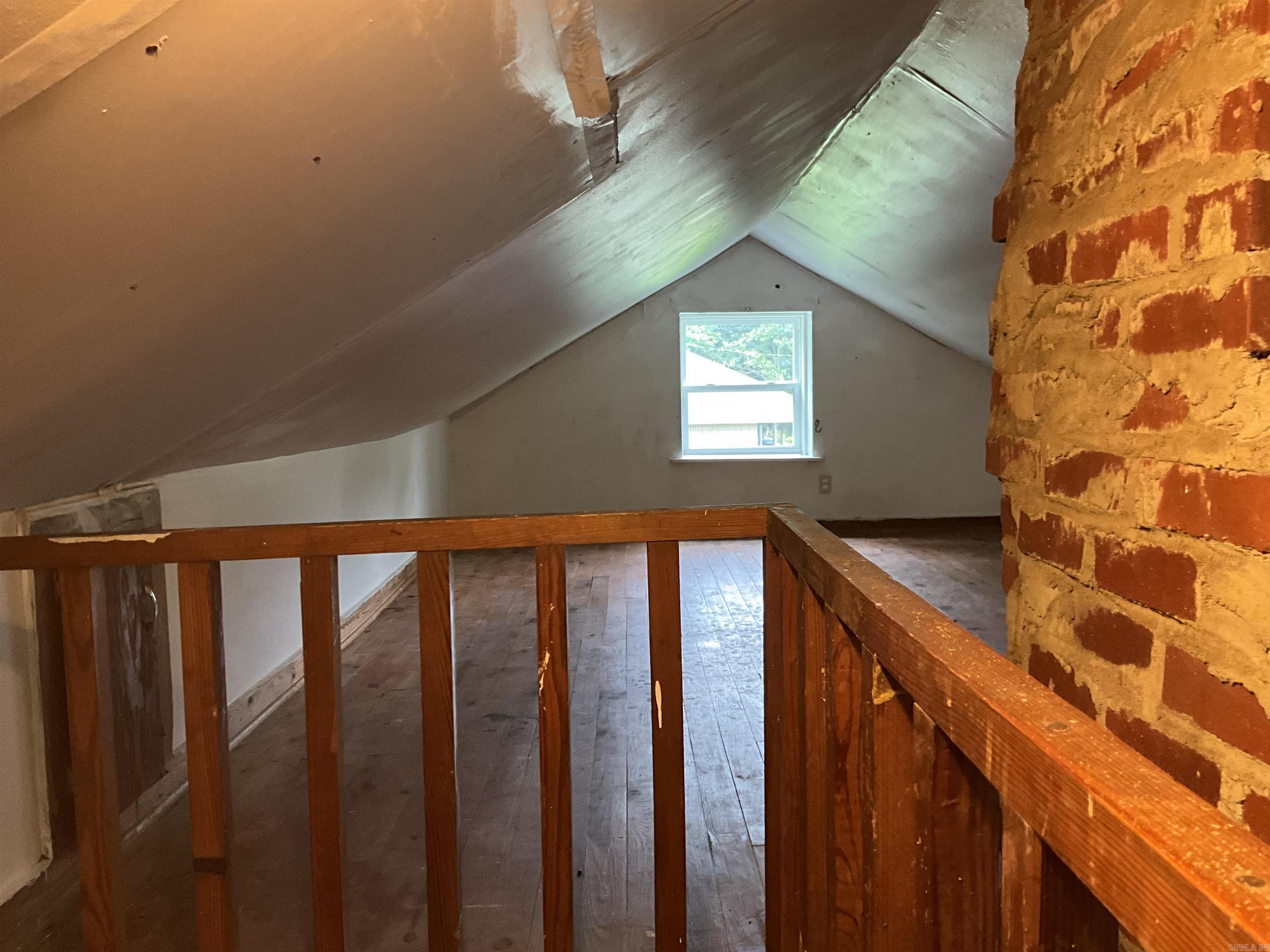 Powers-Thayers - Residential