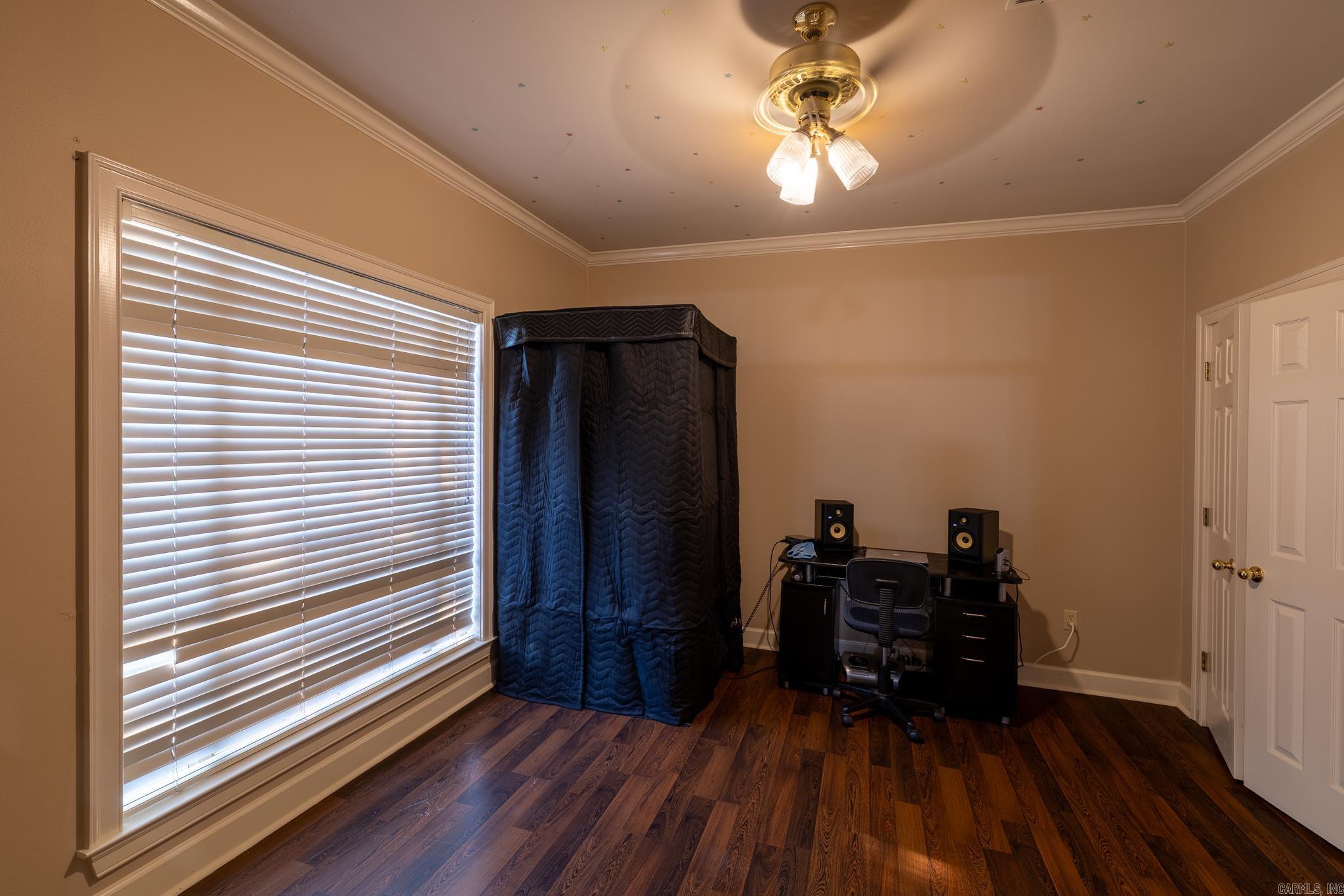 Royal Oaks - Residential