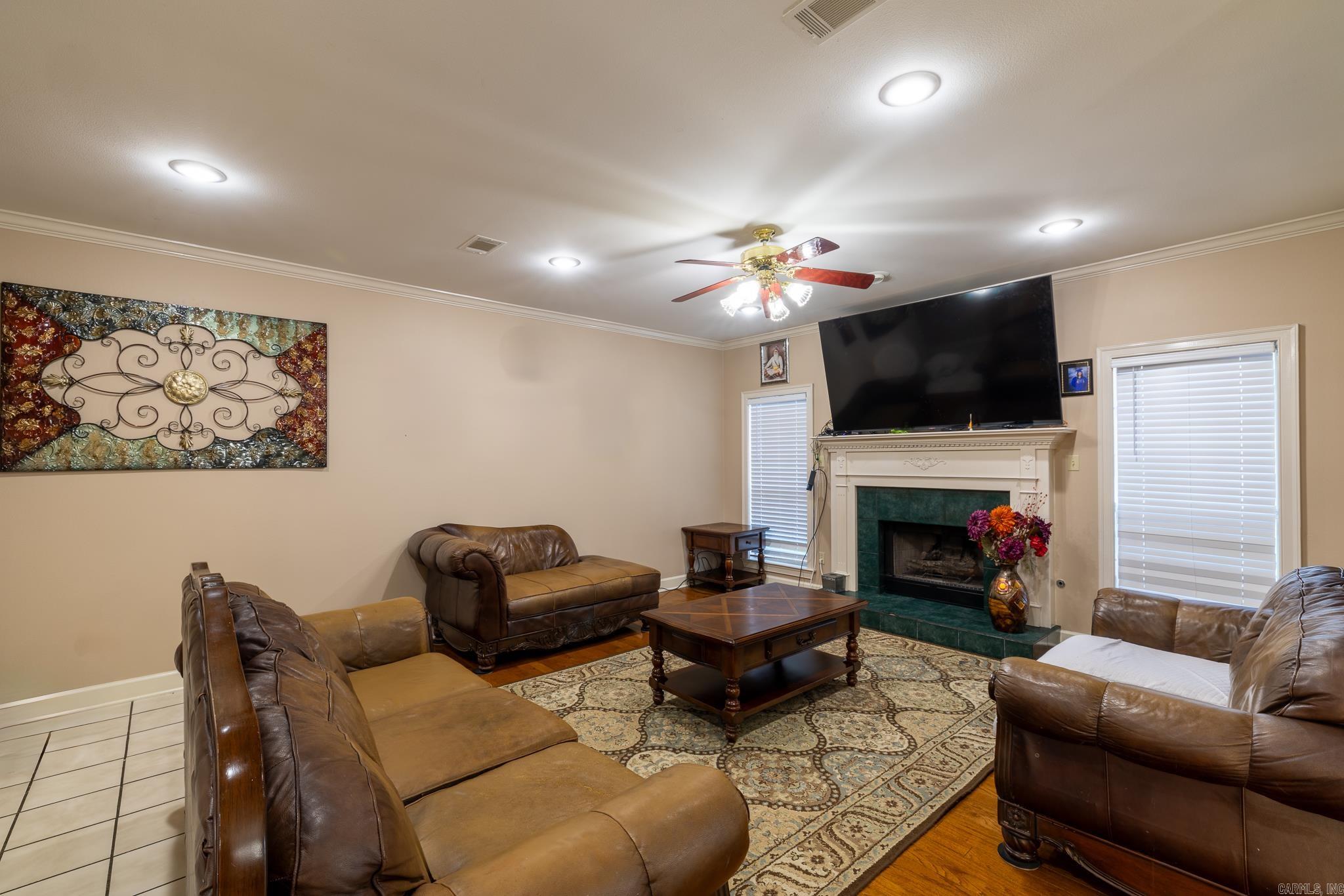 Royal Oaks - Residential