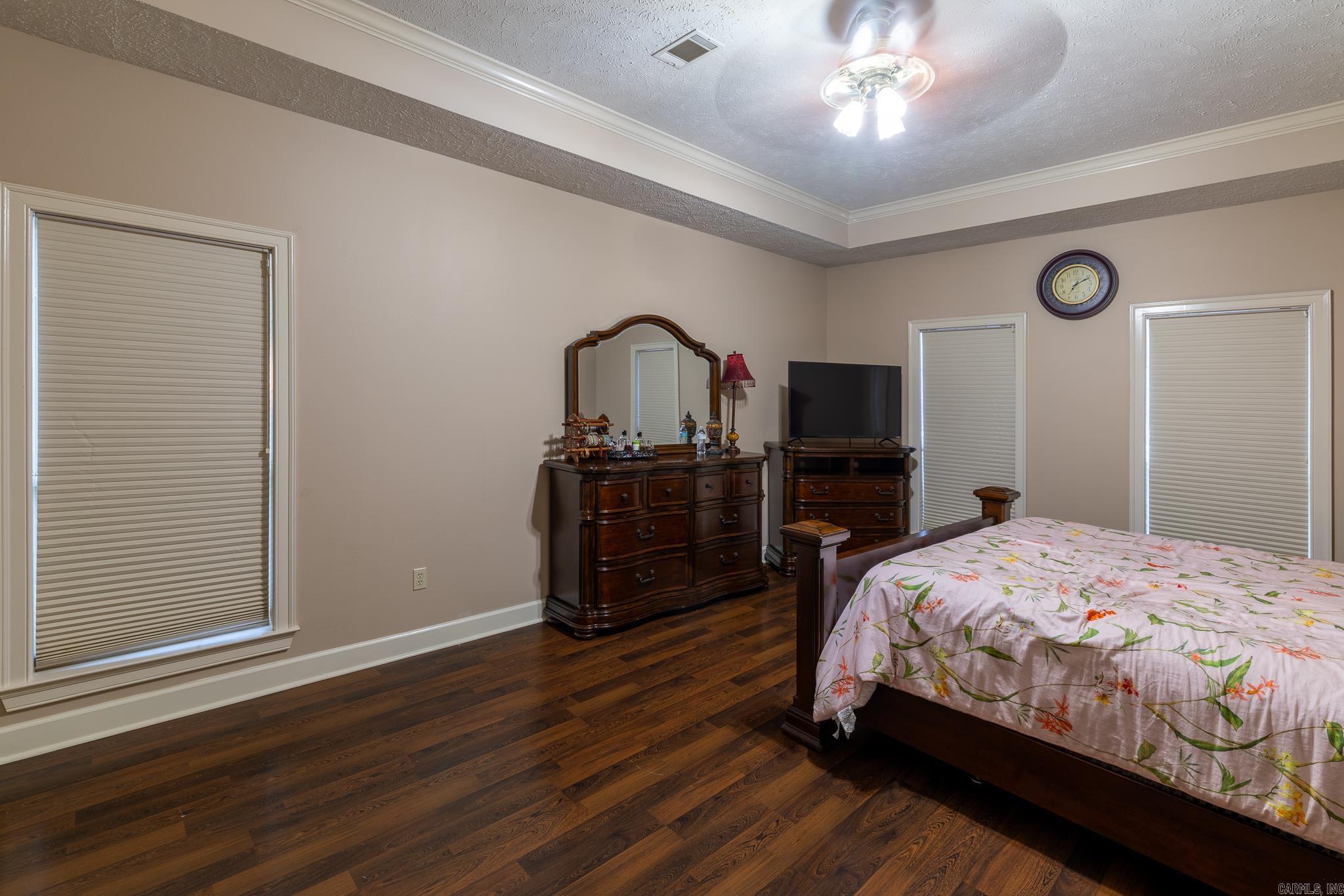 Royal Oaks - Residential