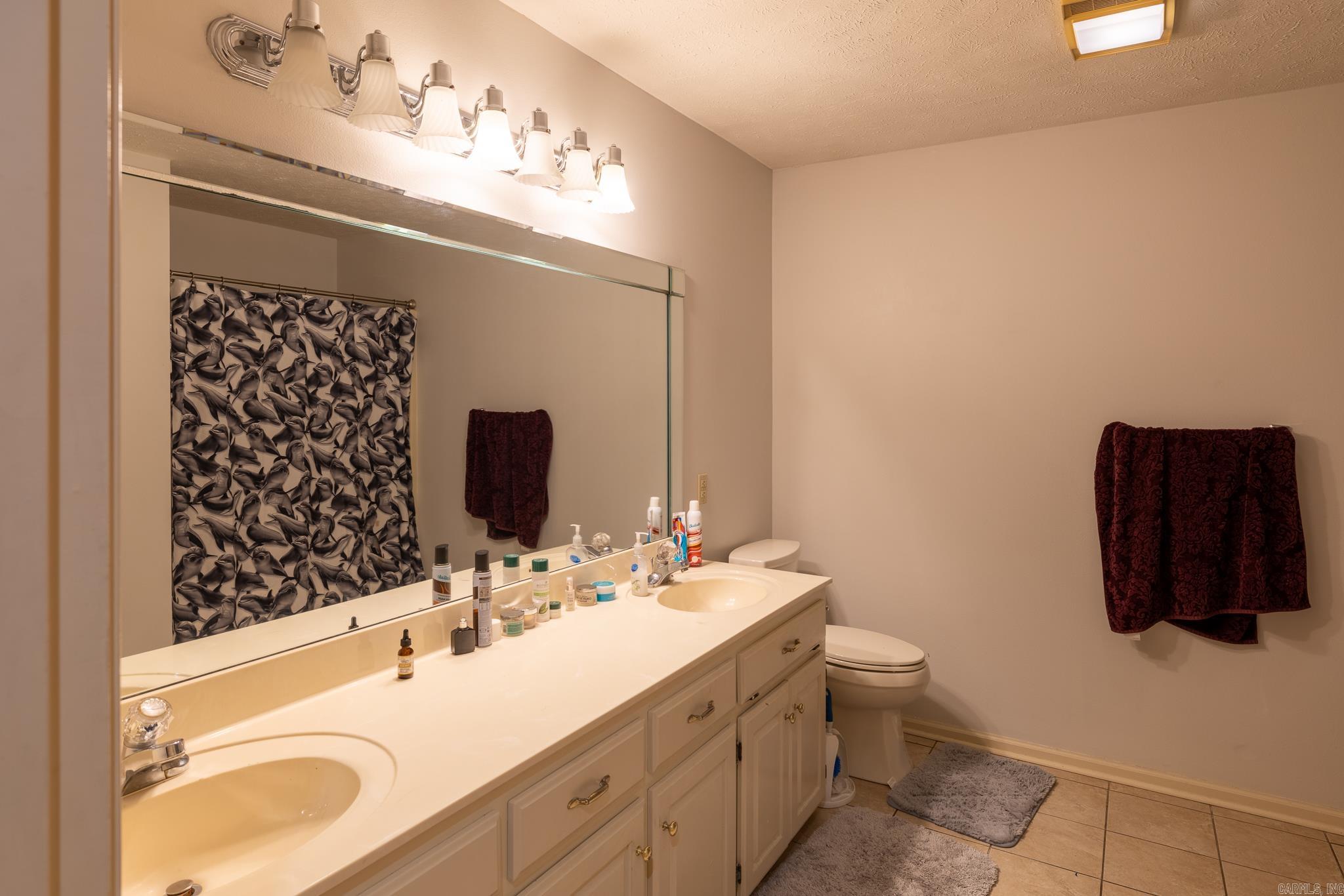 Royal Oaks - Residential