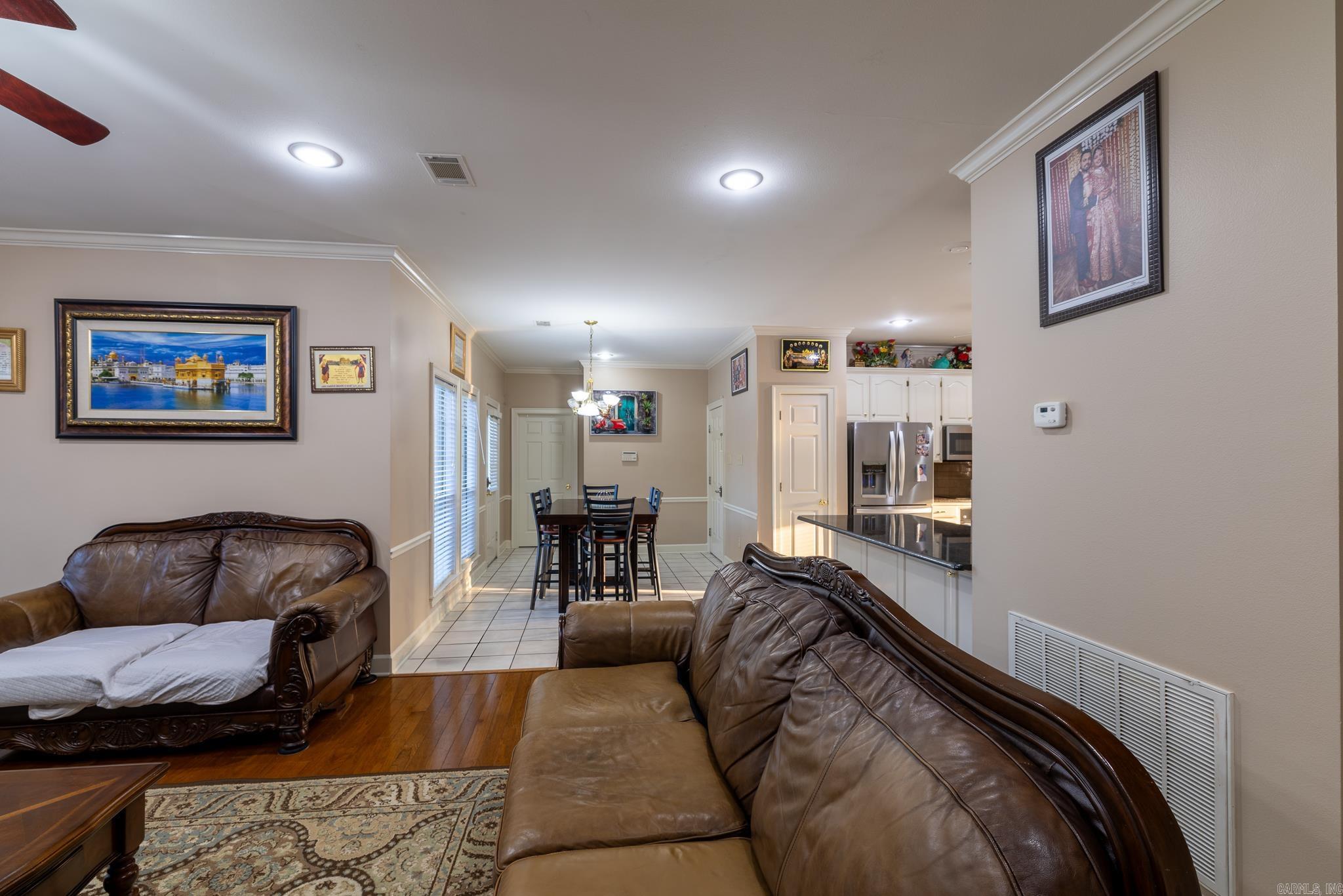 Royal Oaks - Residential