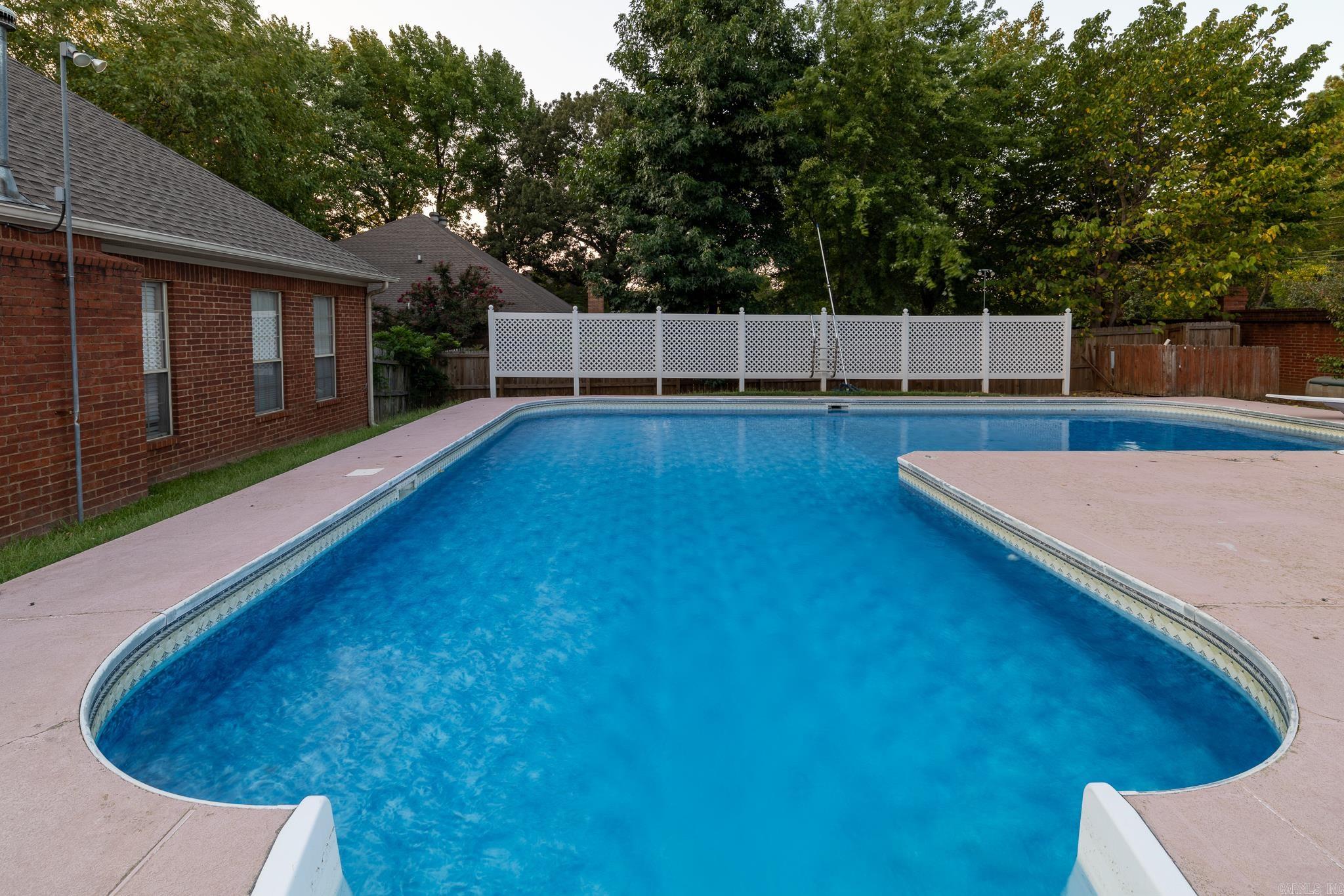 Royal Oaks - Residential