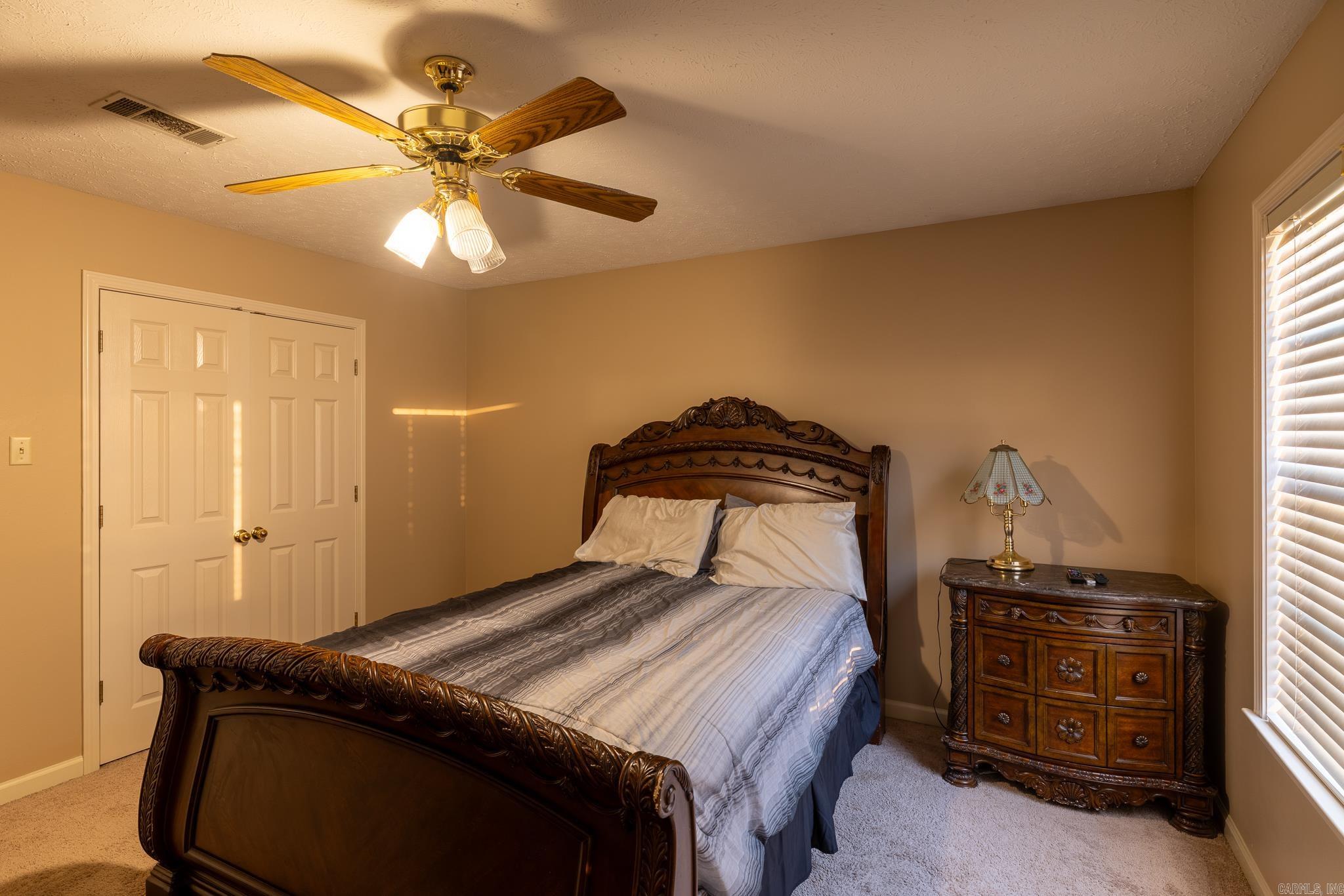 Royal Oaks - Residential