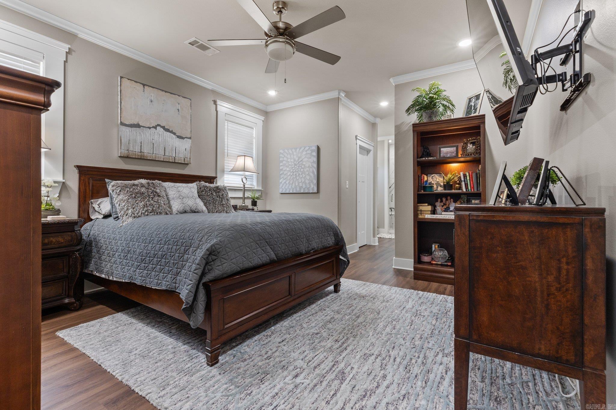 LEGACY POINTE - Residential