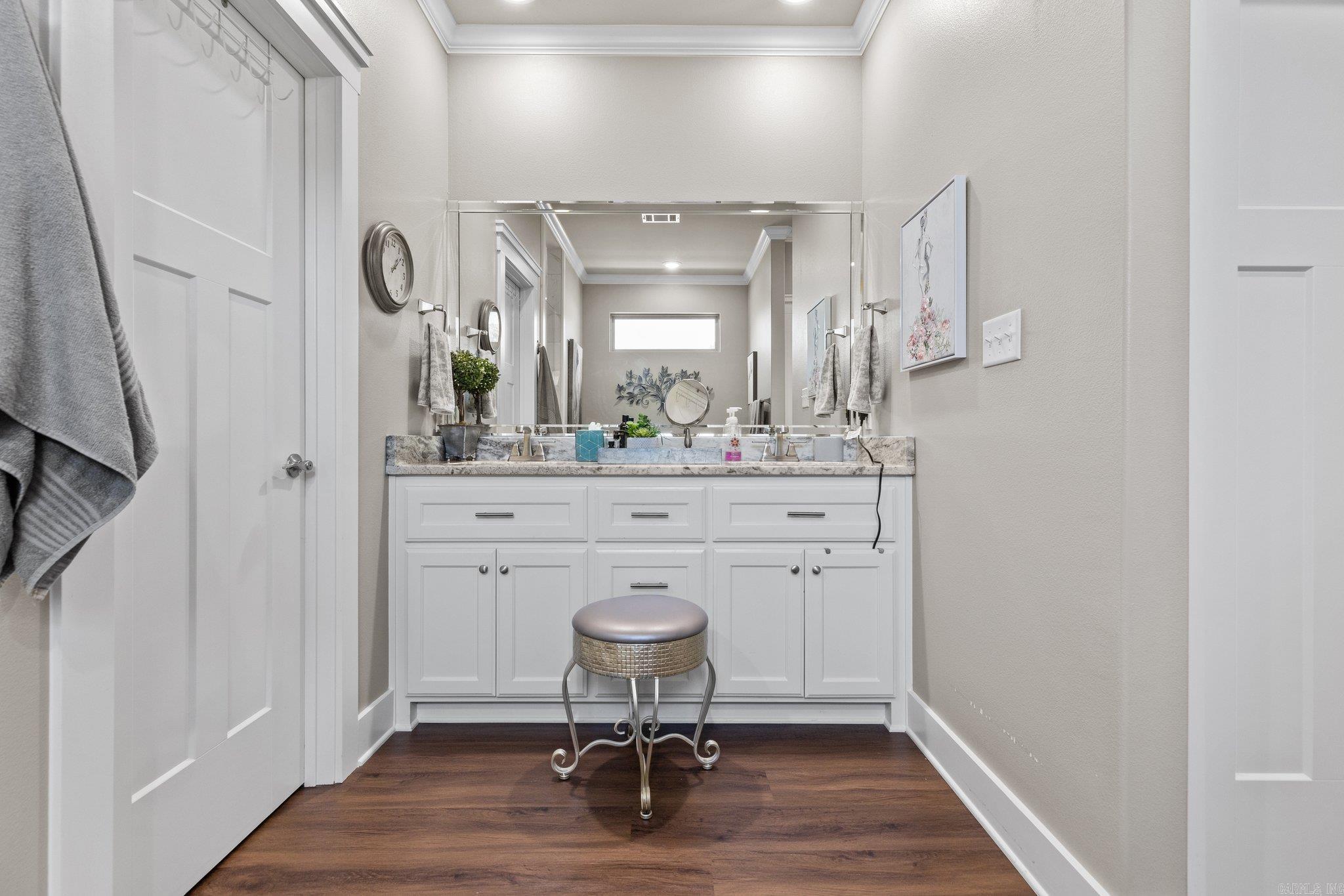 LEGACY POINTE - Residential