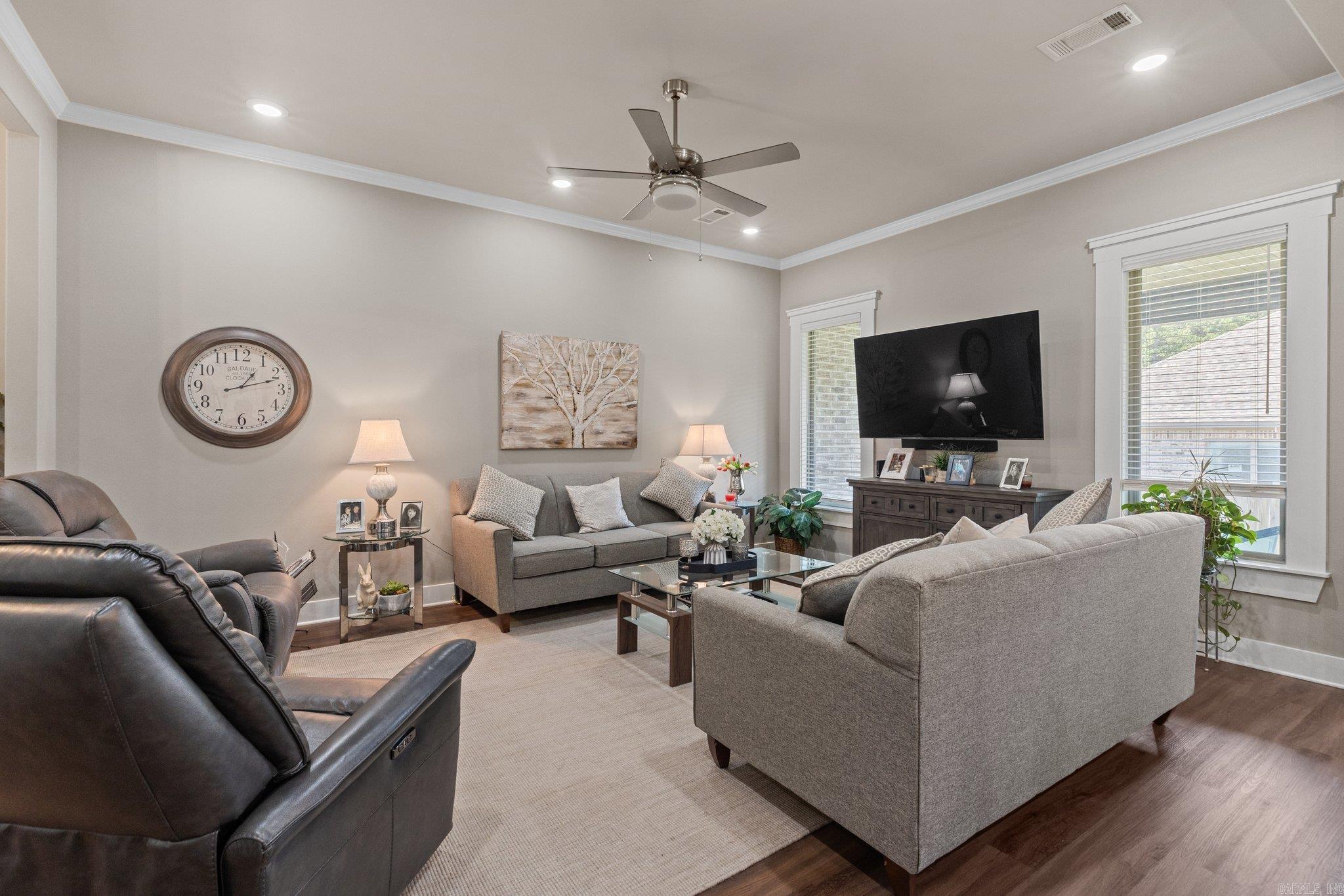 LEGACY POINTE - Residential