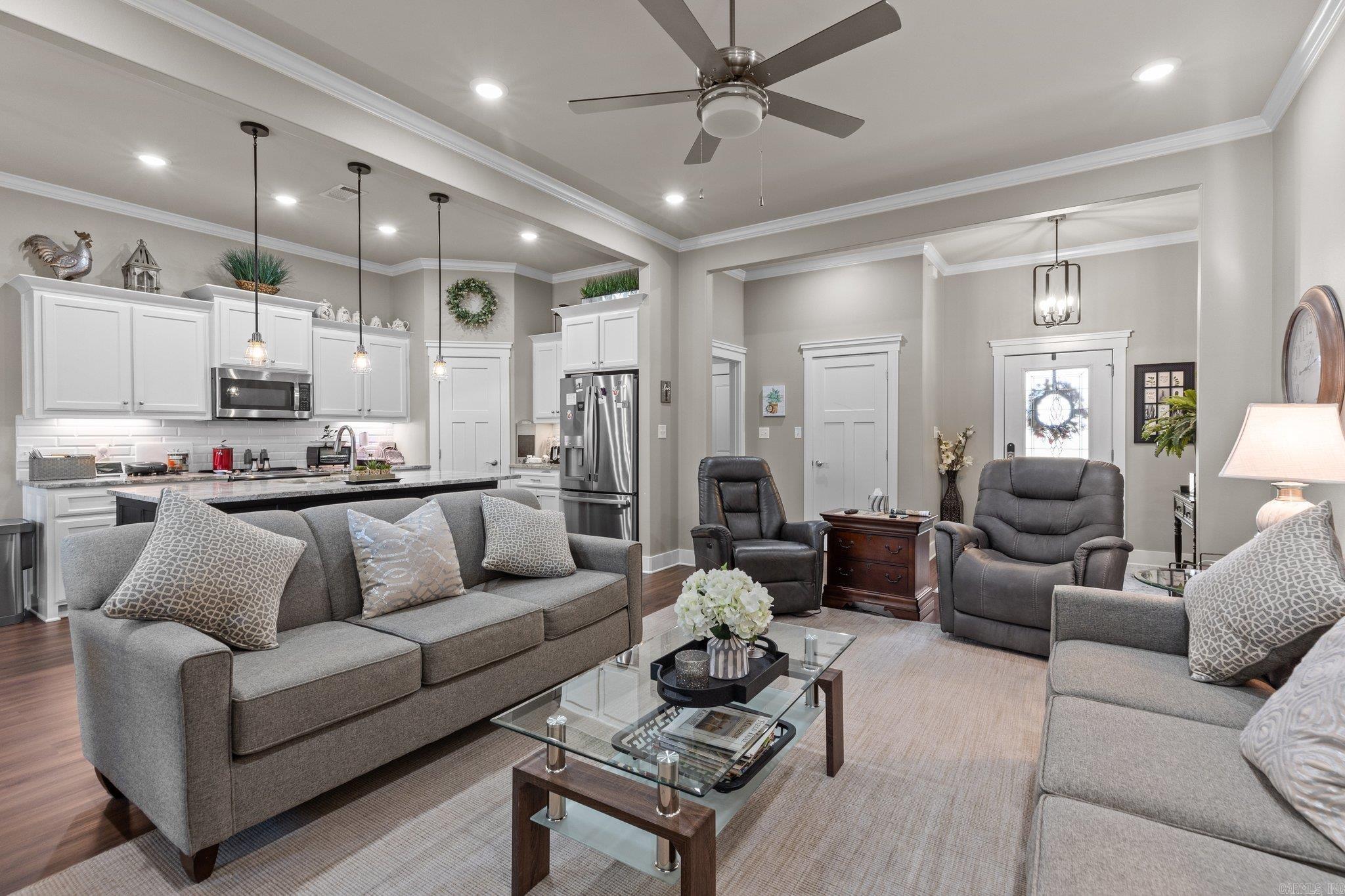 LEGACY POINTE - Residential