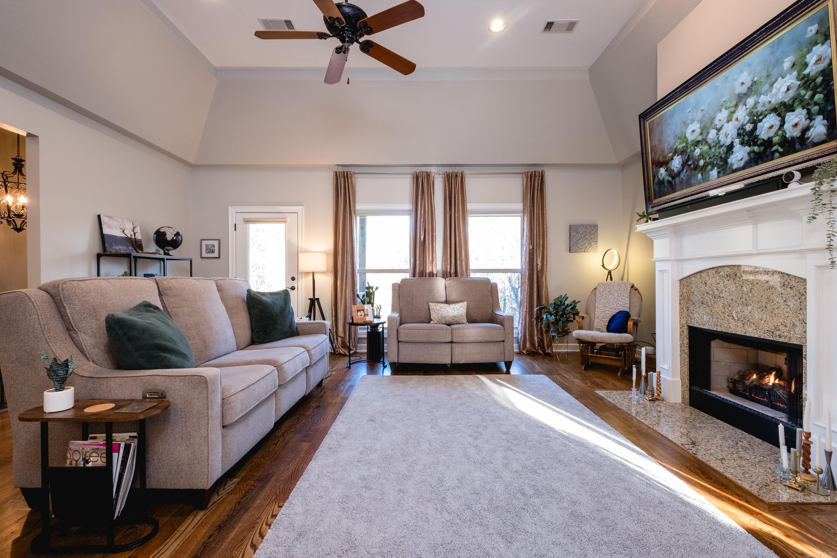 CHENAL VALLEY EPERNAY PLACE - Residential