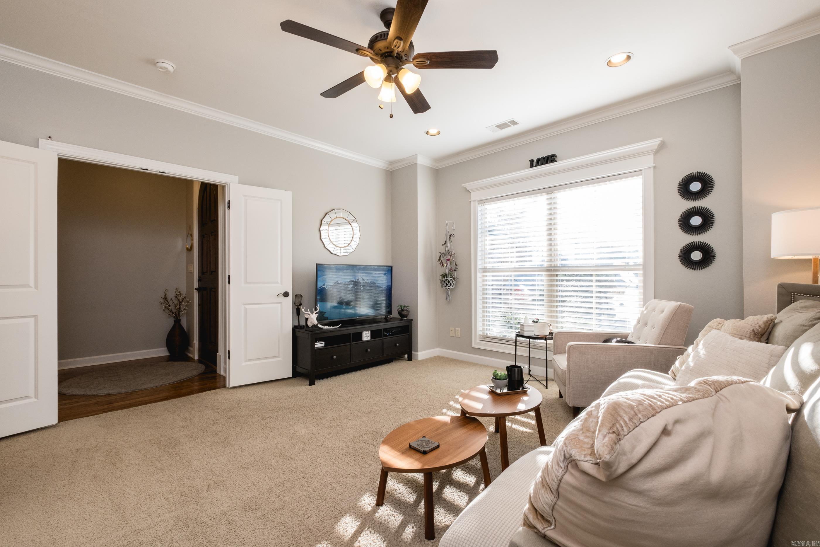 CHENAL VALLEY EPERNAY PLACE - Residential