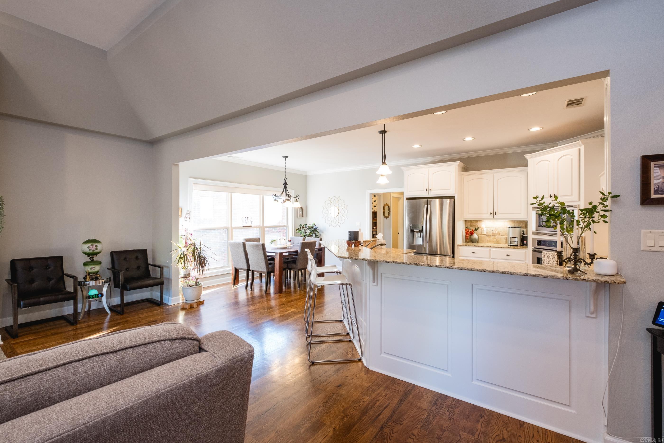 CHENAL VALLEY EPERNAY PLACE - Residential