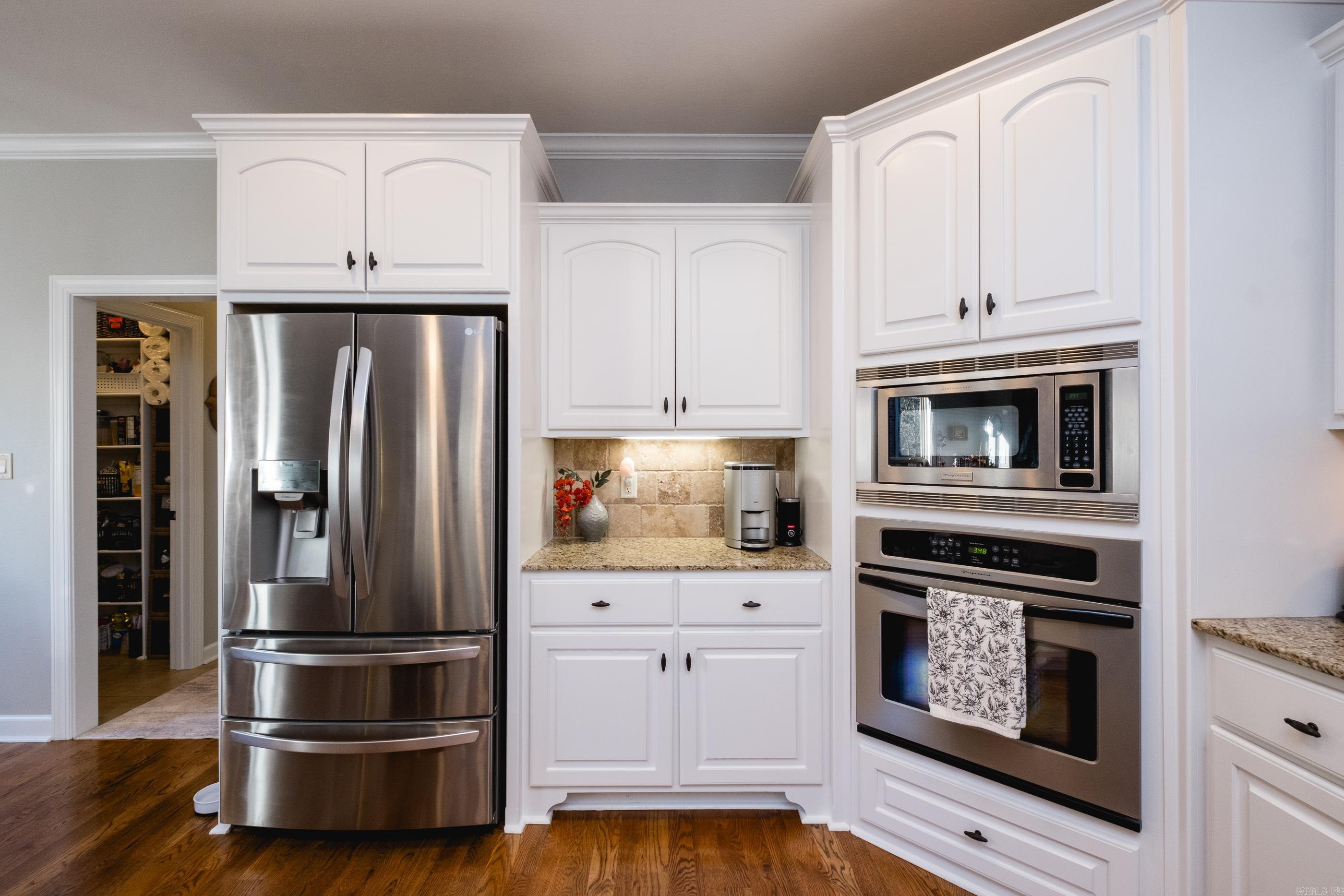 CHENAL VALLEY EPERNAY PLACE - Residential