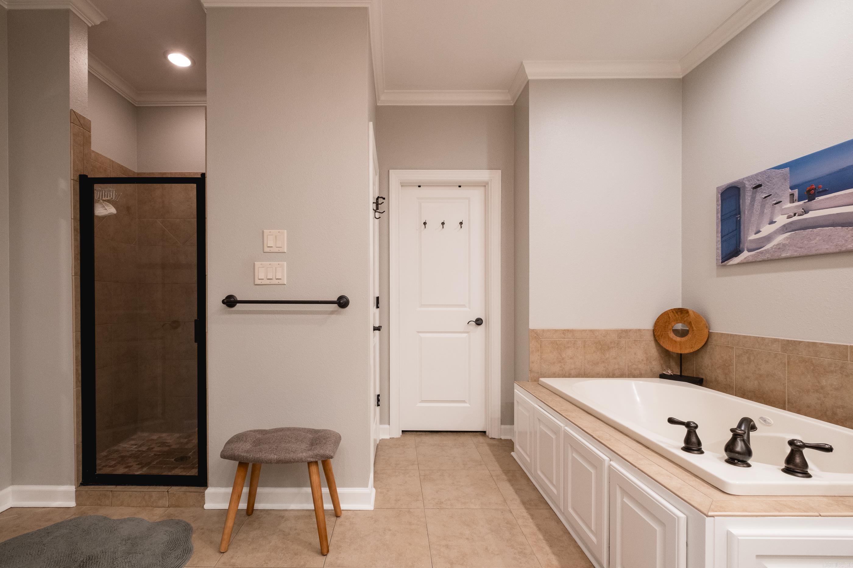 CHENAL VALLEY EPERNAY PLACE - Residential