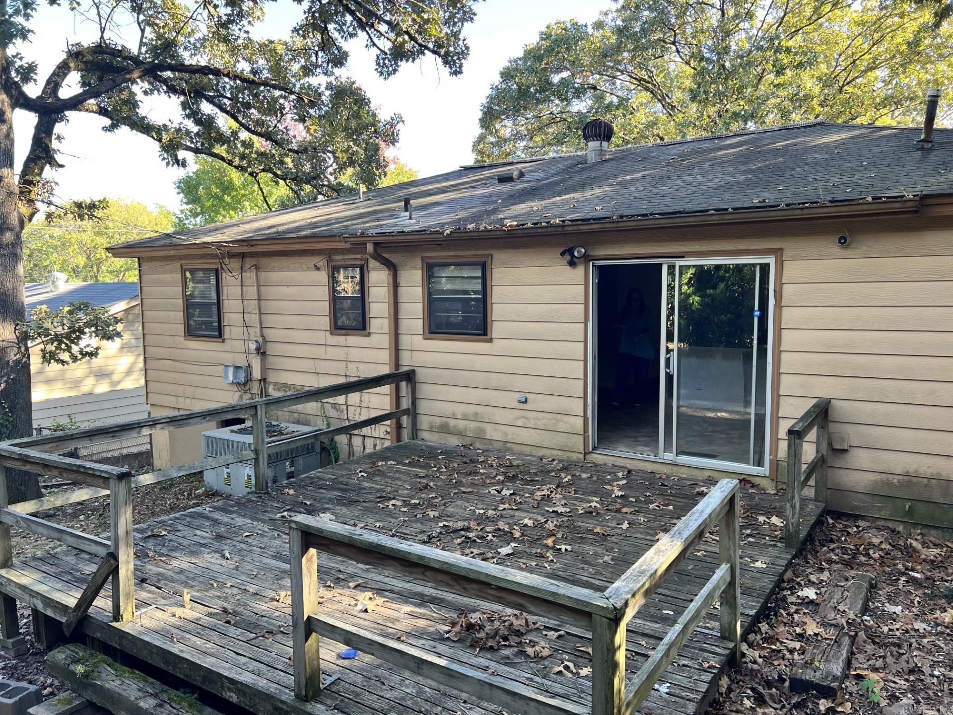 MELANIE PARK - Residential