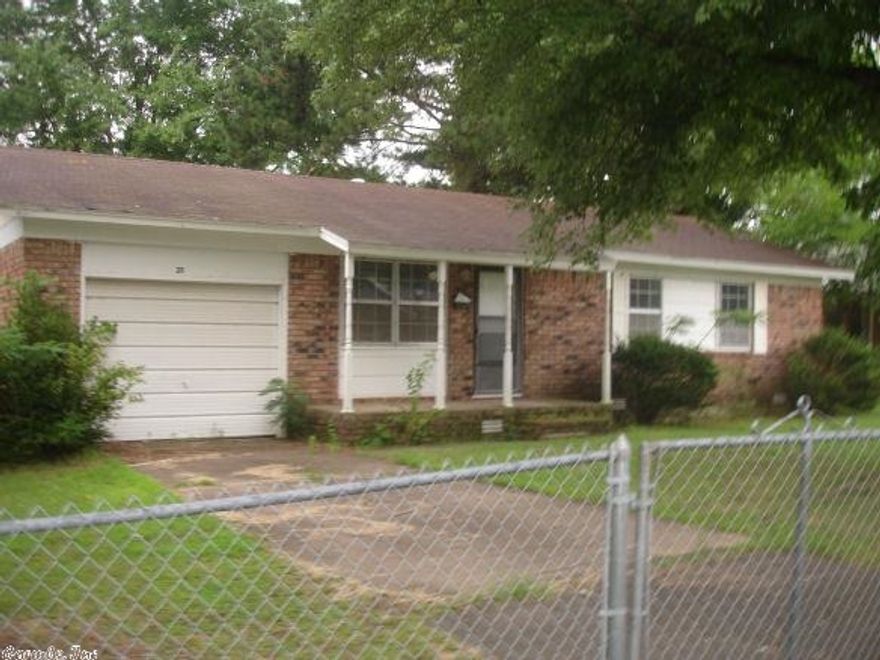 Nice home with large fenced in front and back yard. Combined living, dining areas.