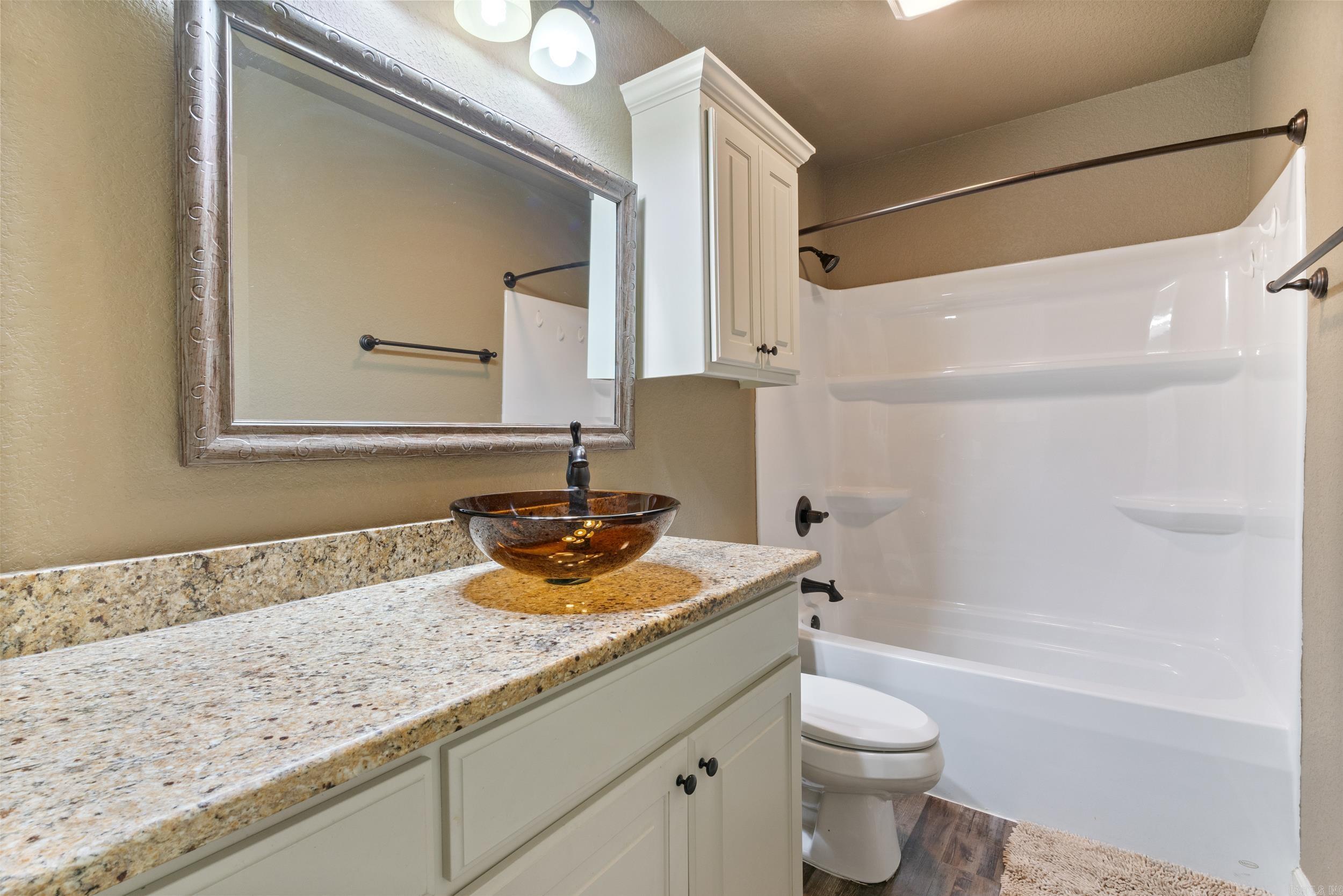 SHADOW CREEK - Residential