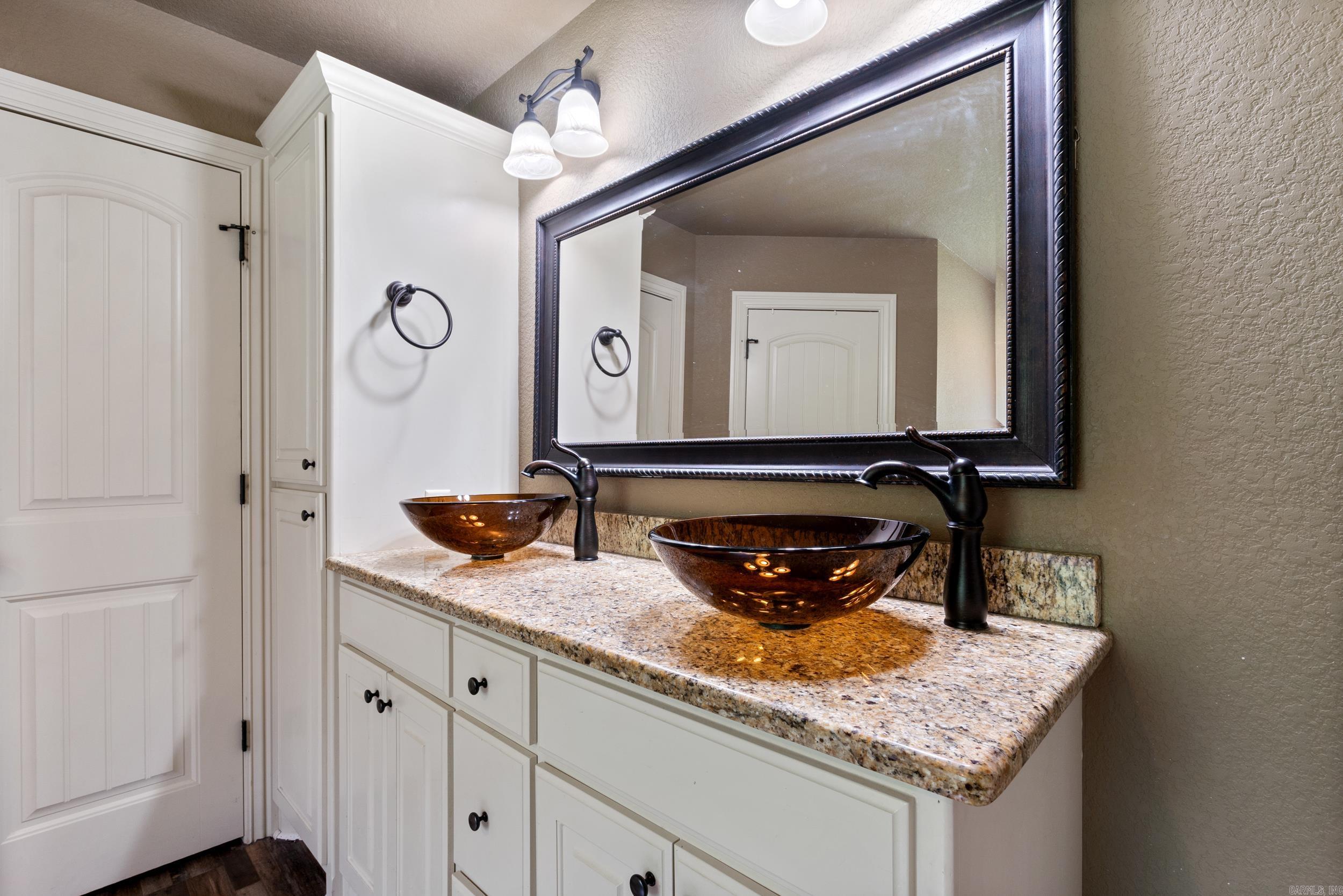 SHADOW CREEK - Residential