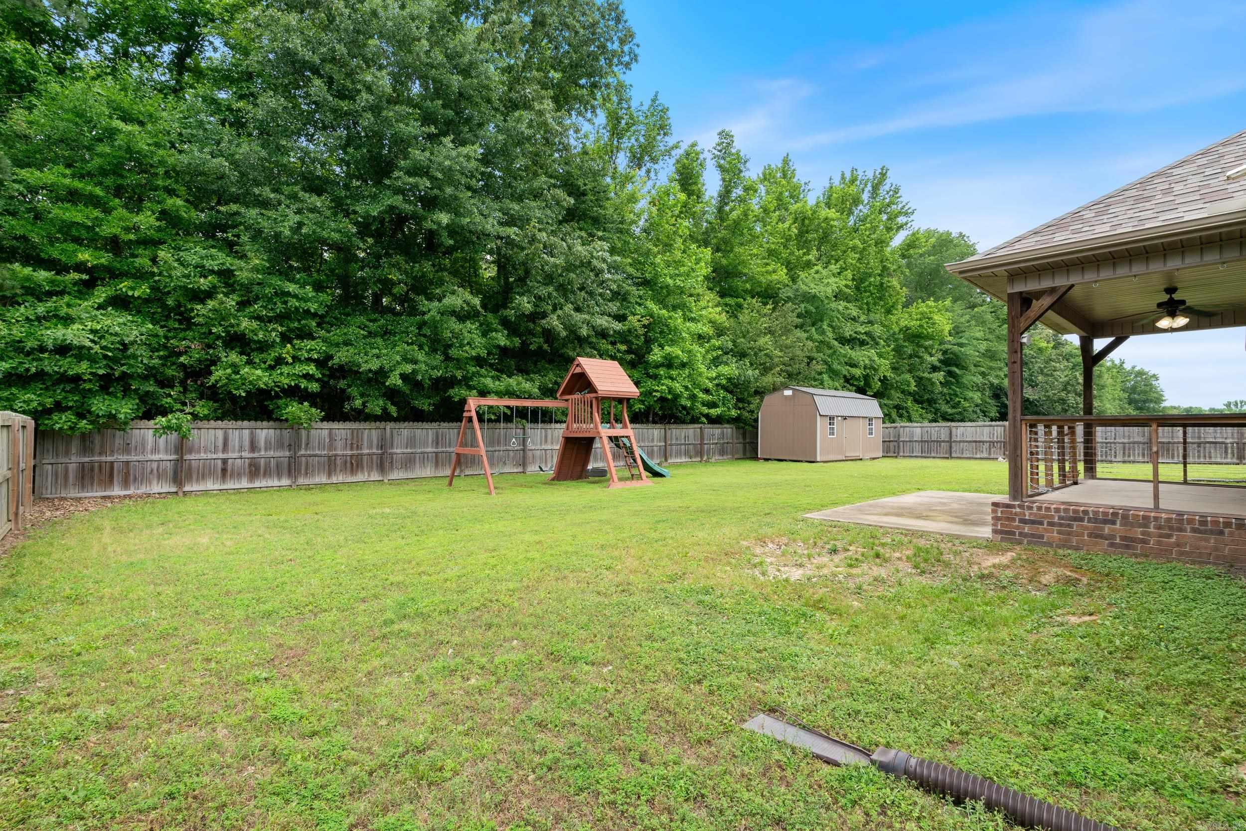 SHADOW CREEK - Residential