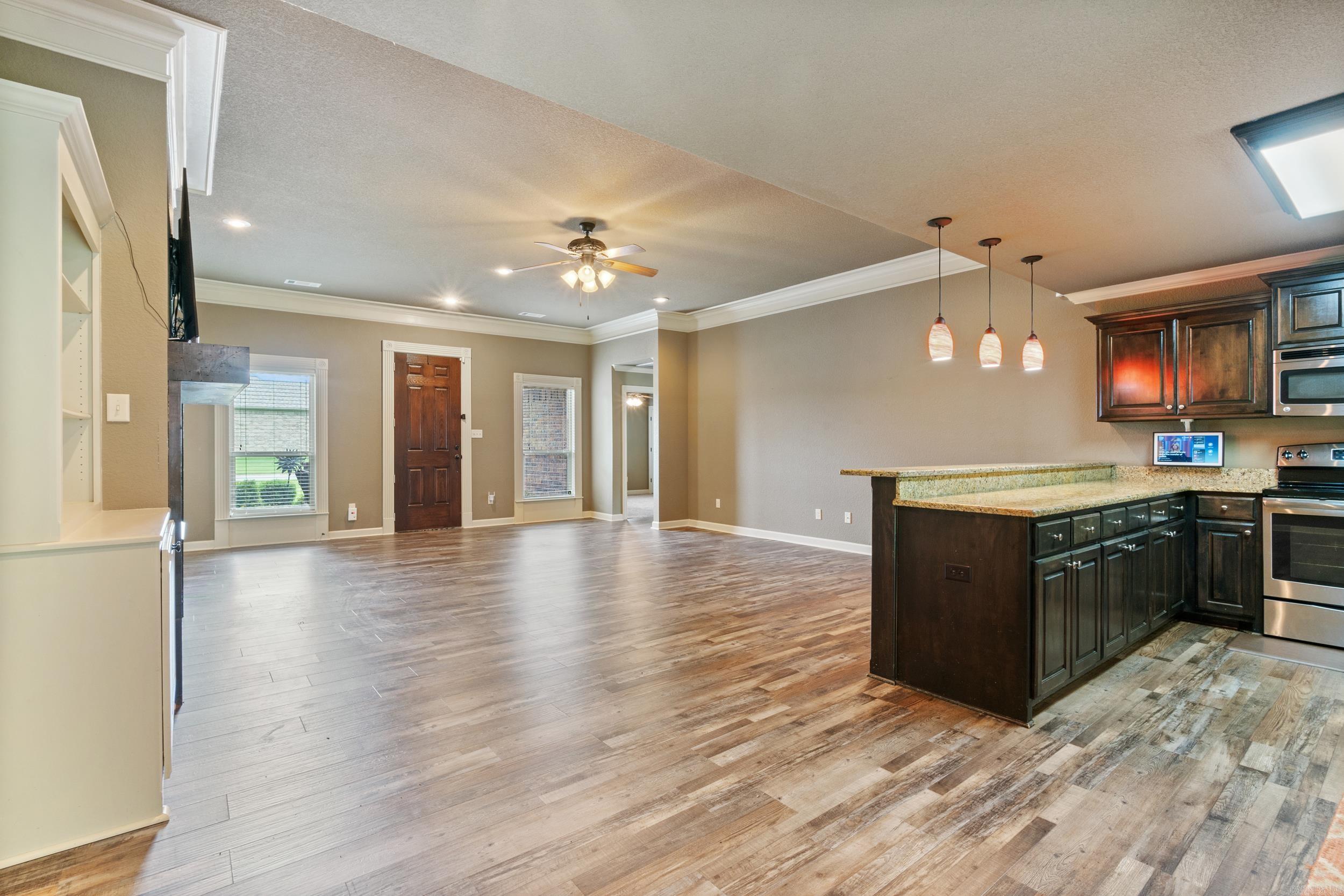 SHADOW CREEK - Residential