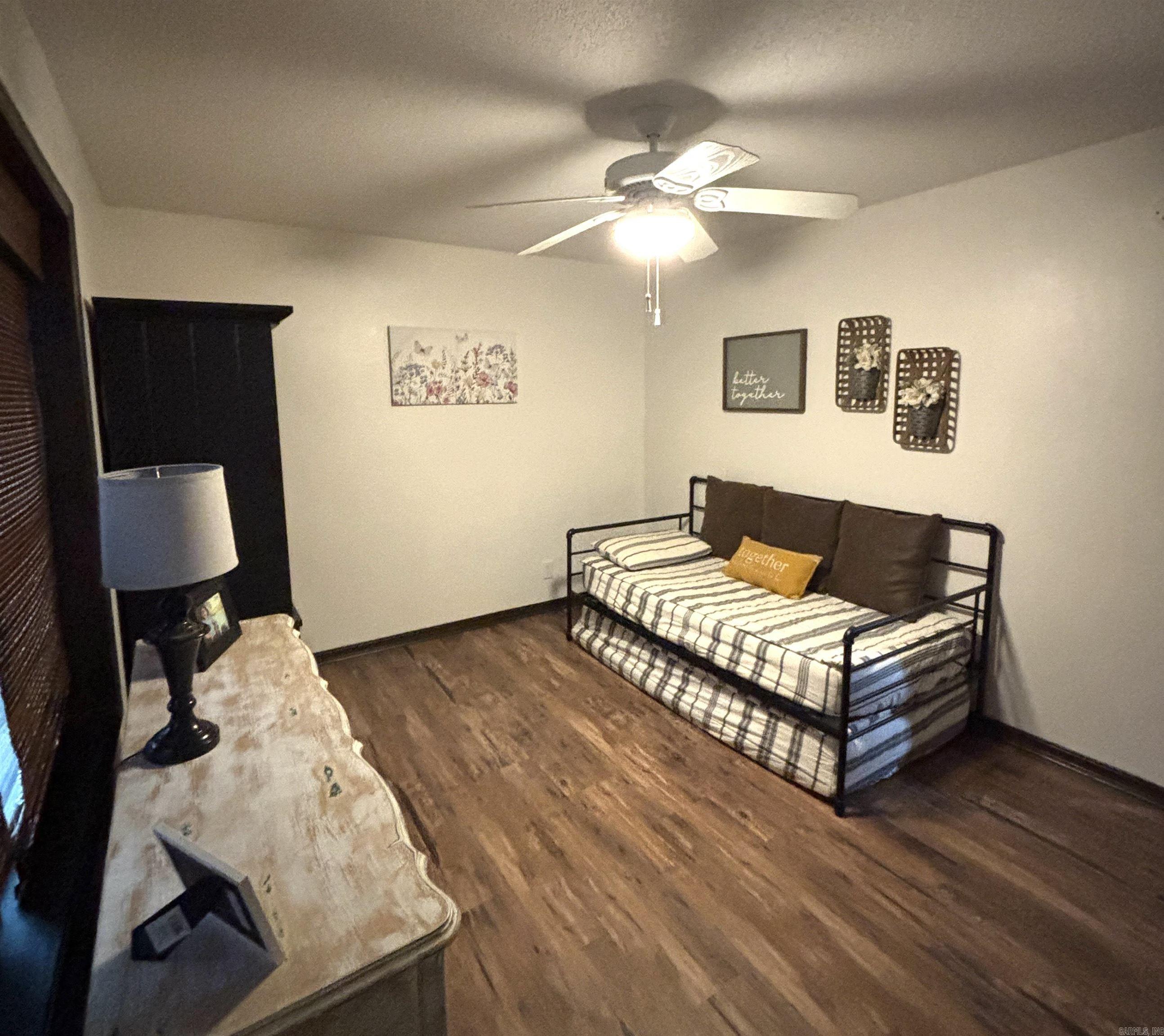 CAMELOT ESTATES - Residential