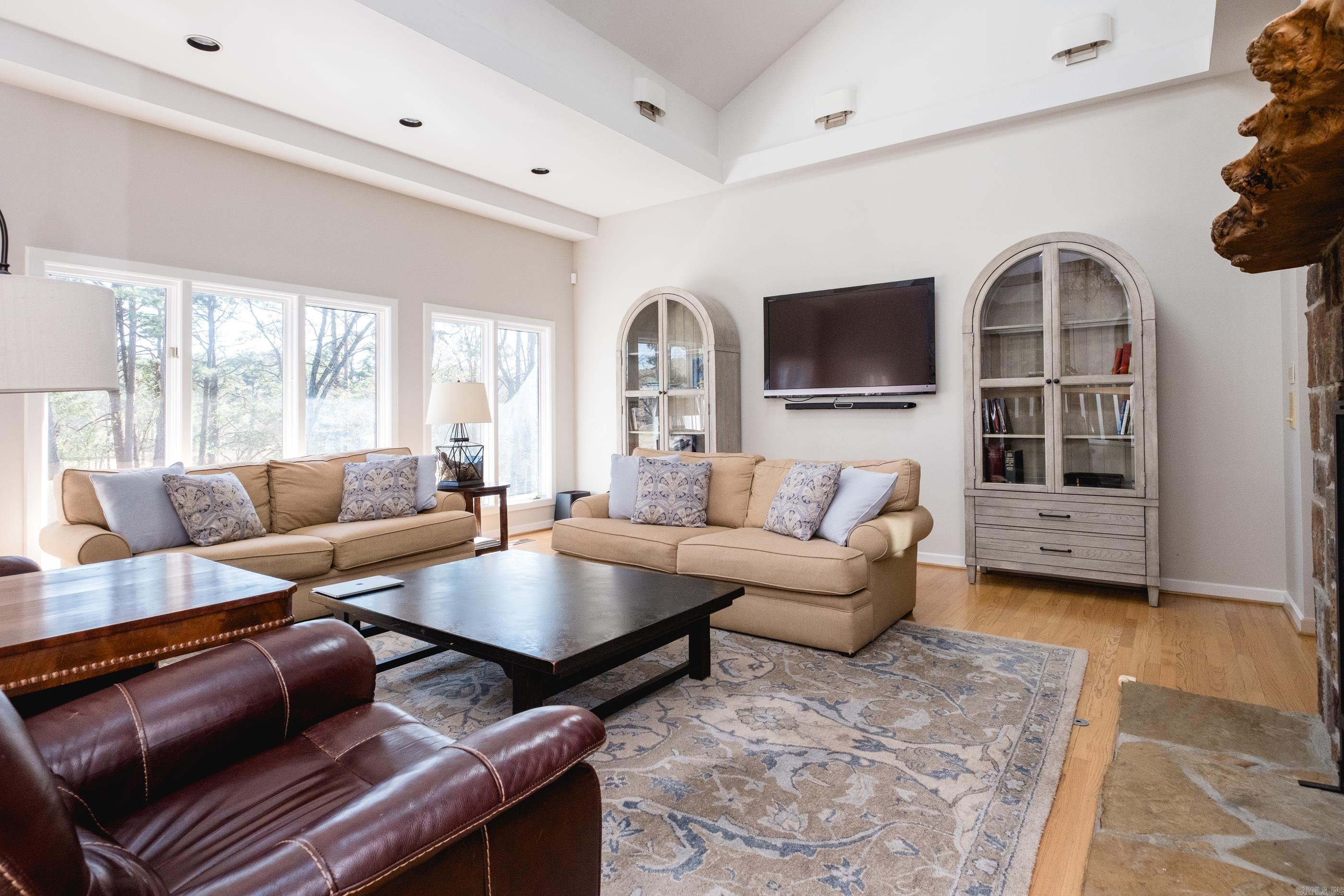 PLEASANT VALLEY - Residential