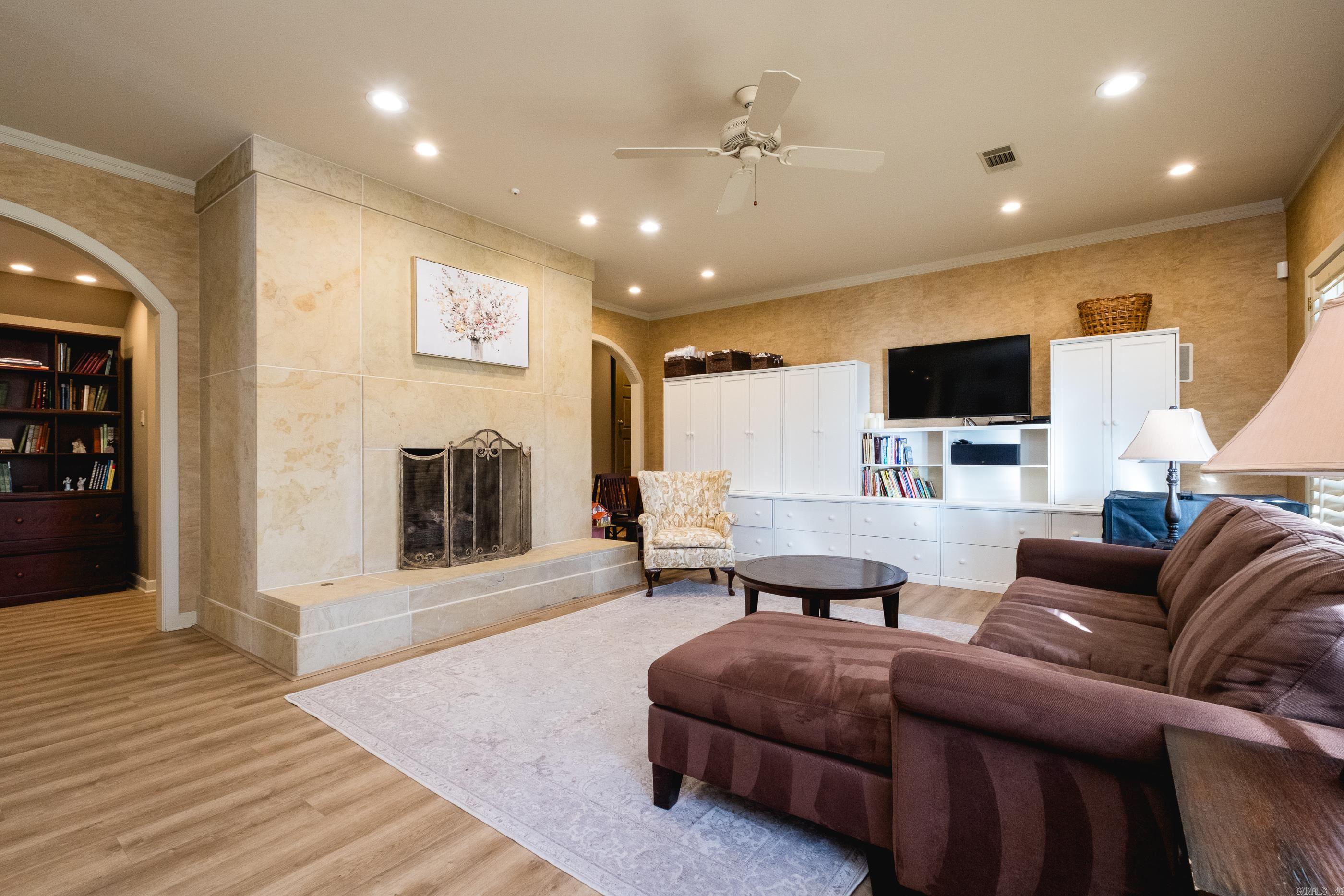 PLEASANT VALLEY - Residential