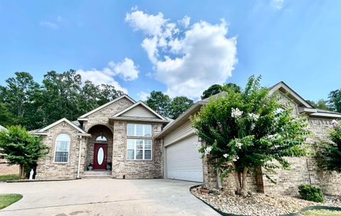 Photo of 129 Pleasantwood Drive Dr, Maumelle, AR 72113 (MLS # 26009811)