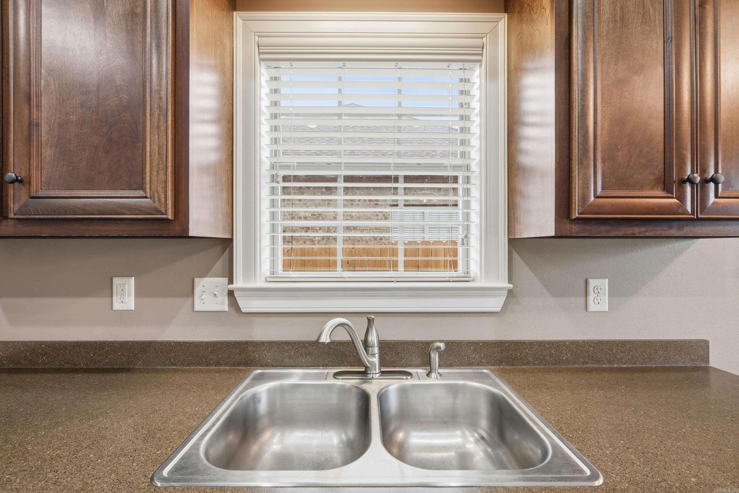 OAK TREE SUB - Residential