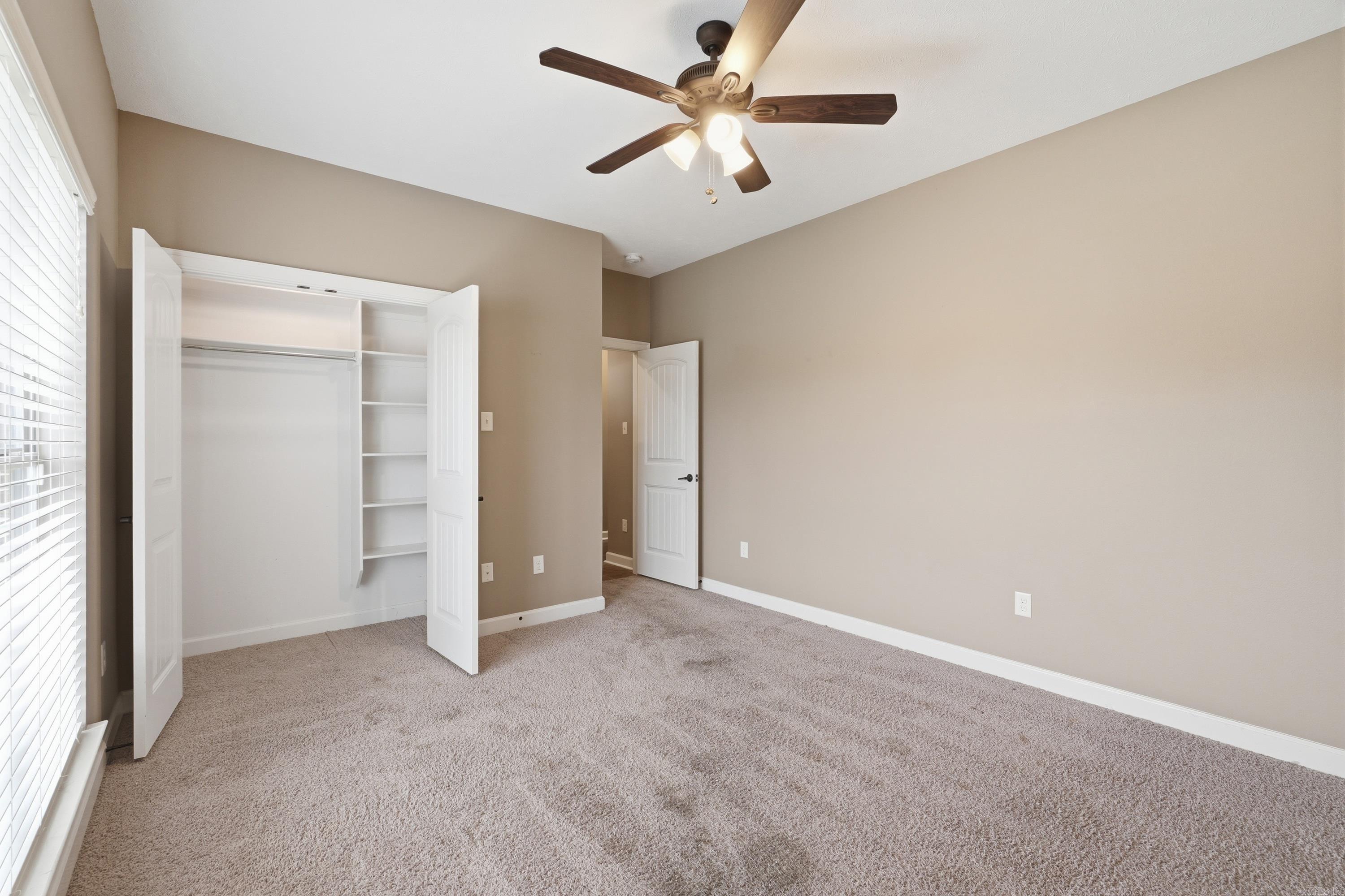 OAK TREE SUB - Residential