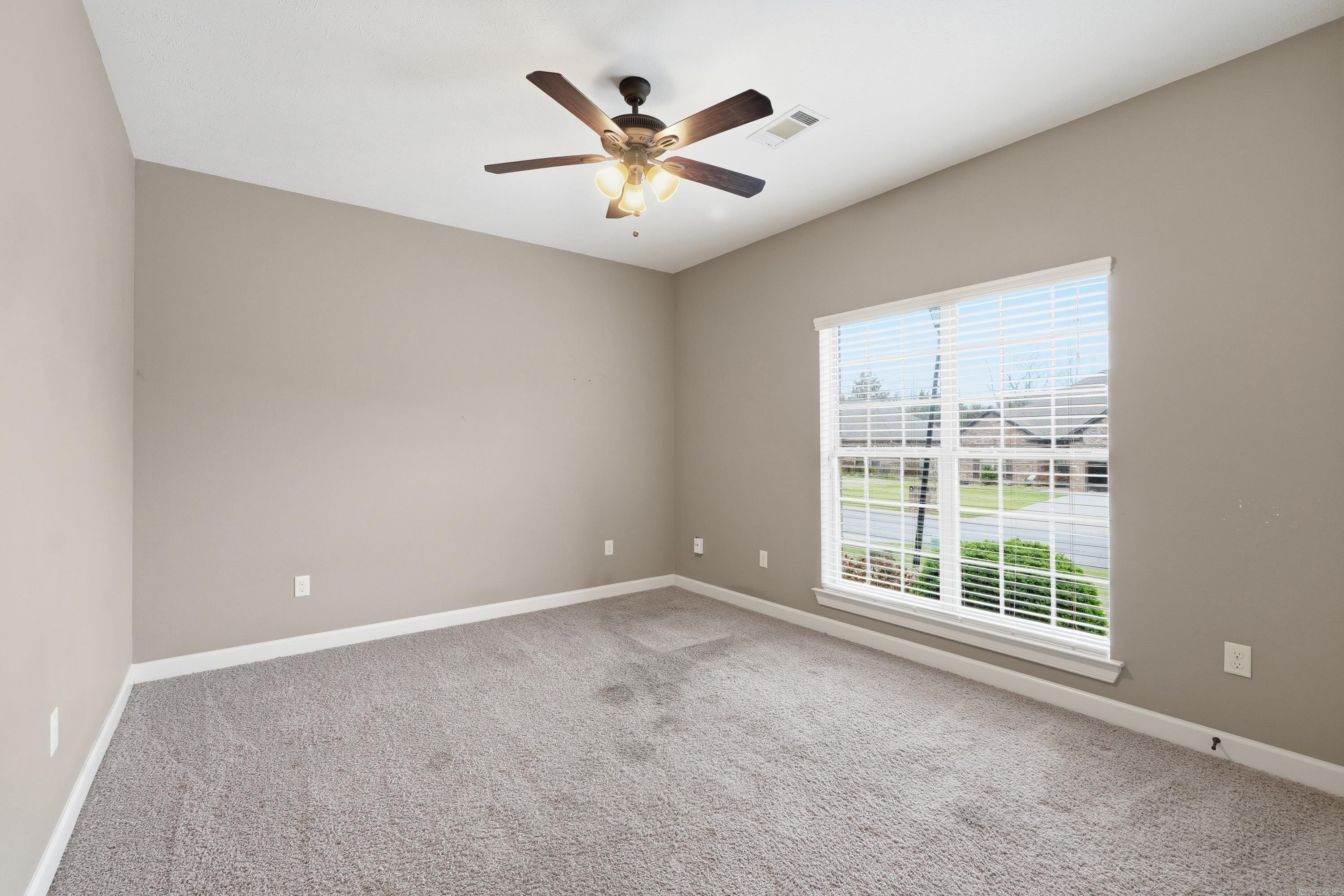 OAK TREE SUB - Residential