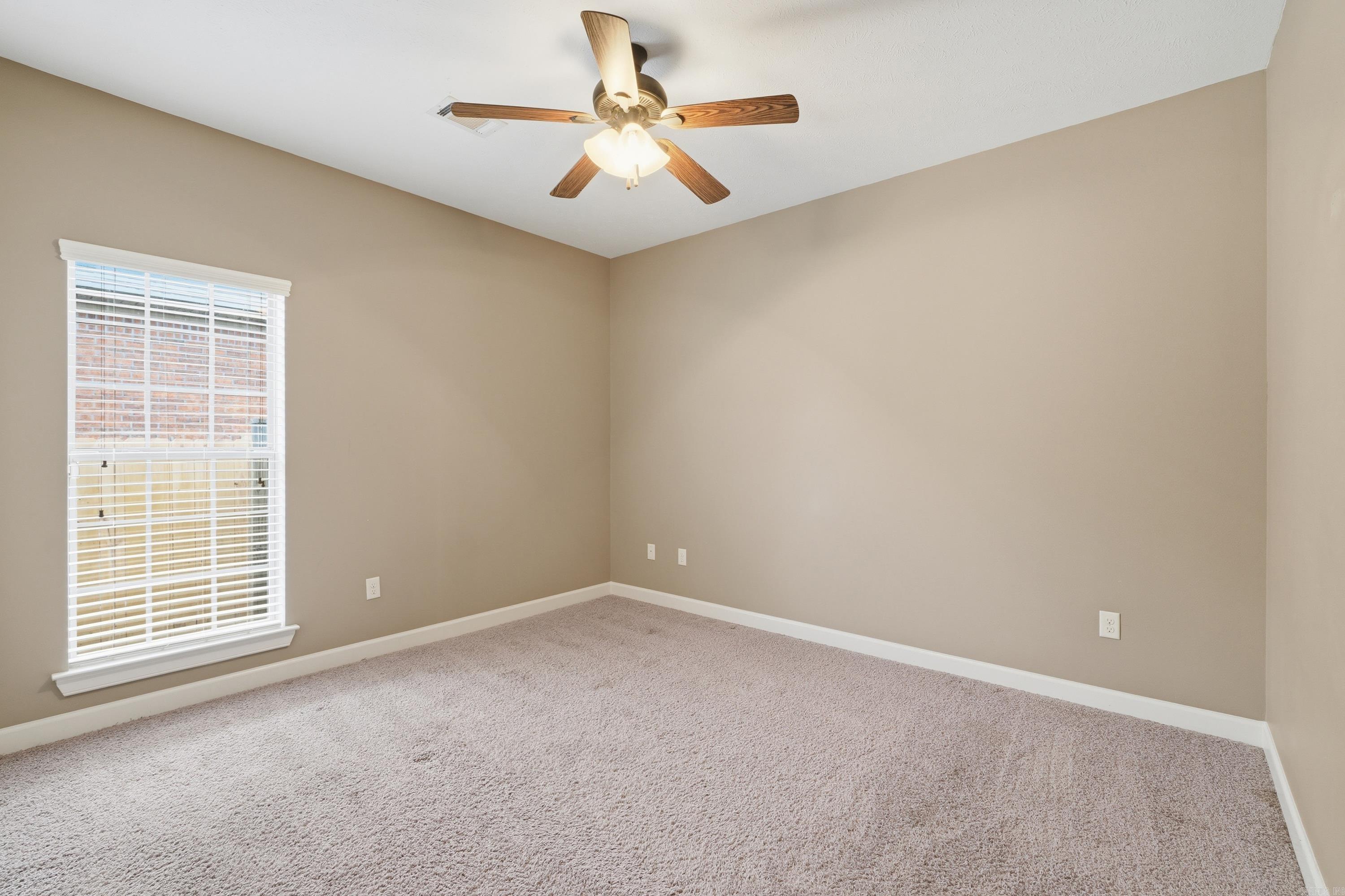 OAK TREE SUB - Residential