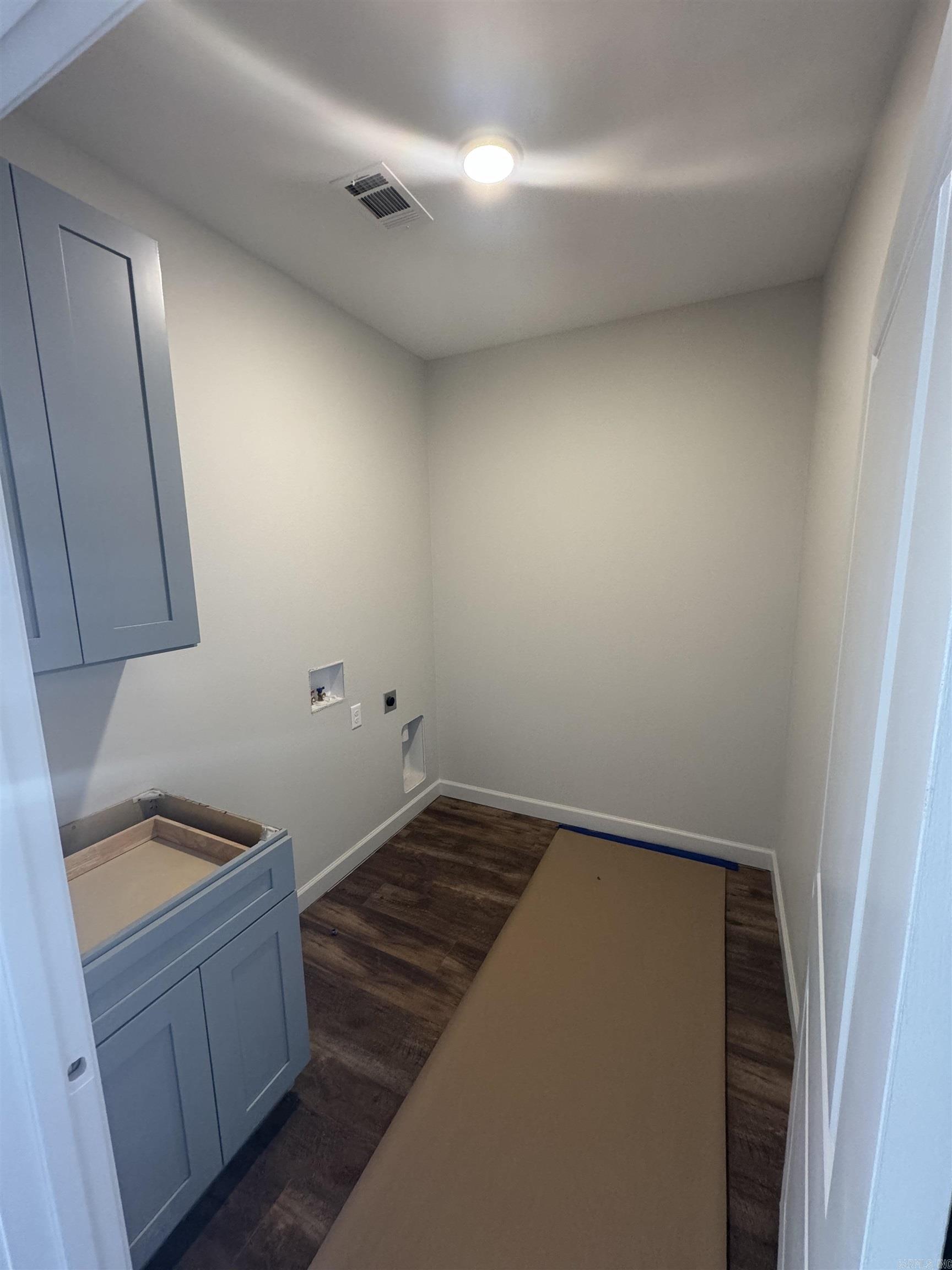 WALNUT VALLEY - Residential