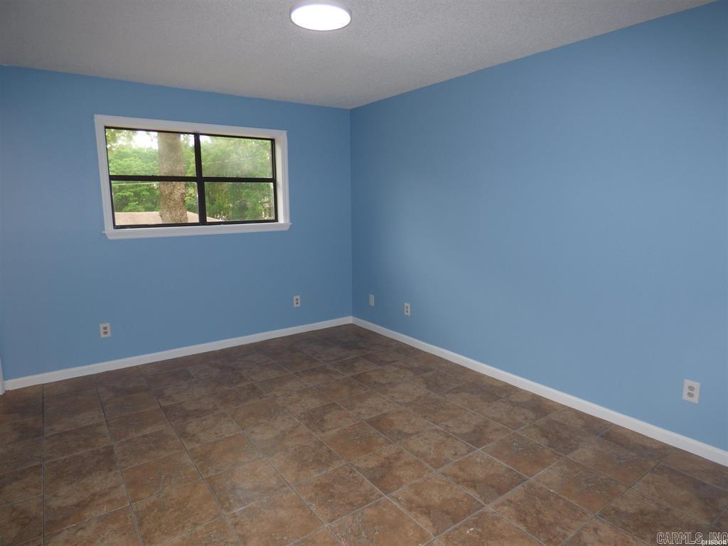 SOUTHERN HILLS - Residential