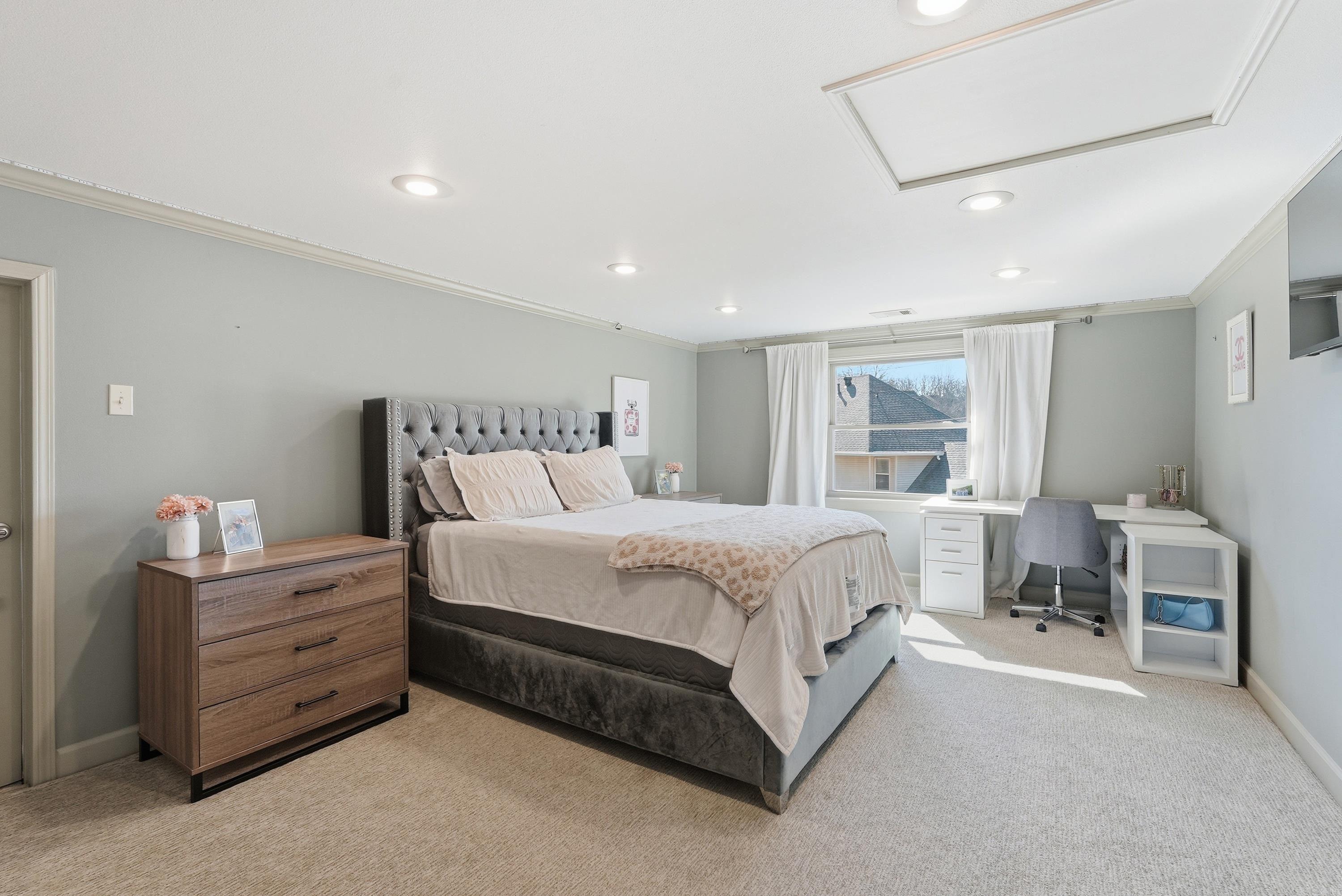 OVERBROOK - Residential